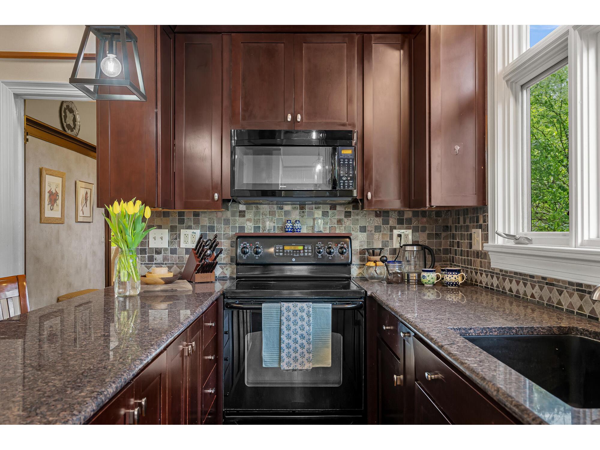 1635 King La Crosse WI 54601 1961873 image14