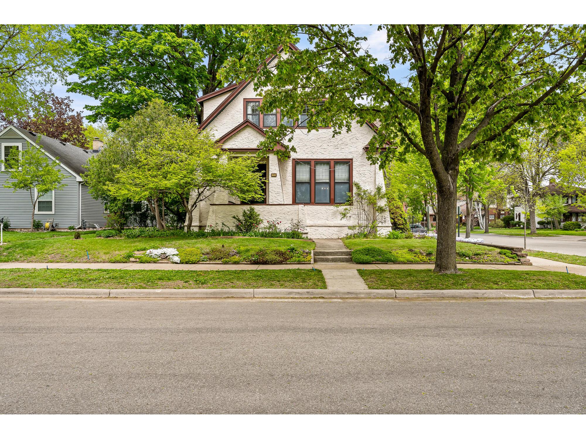 1635 King La Crosse WI 54601 1961873 image2
