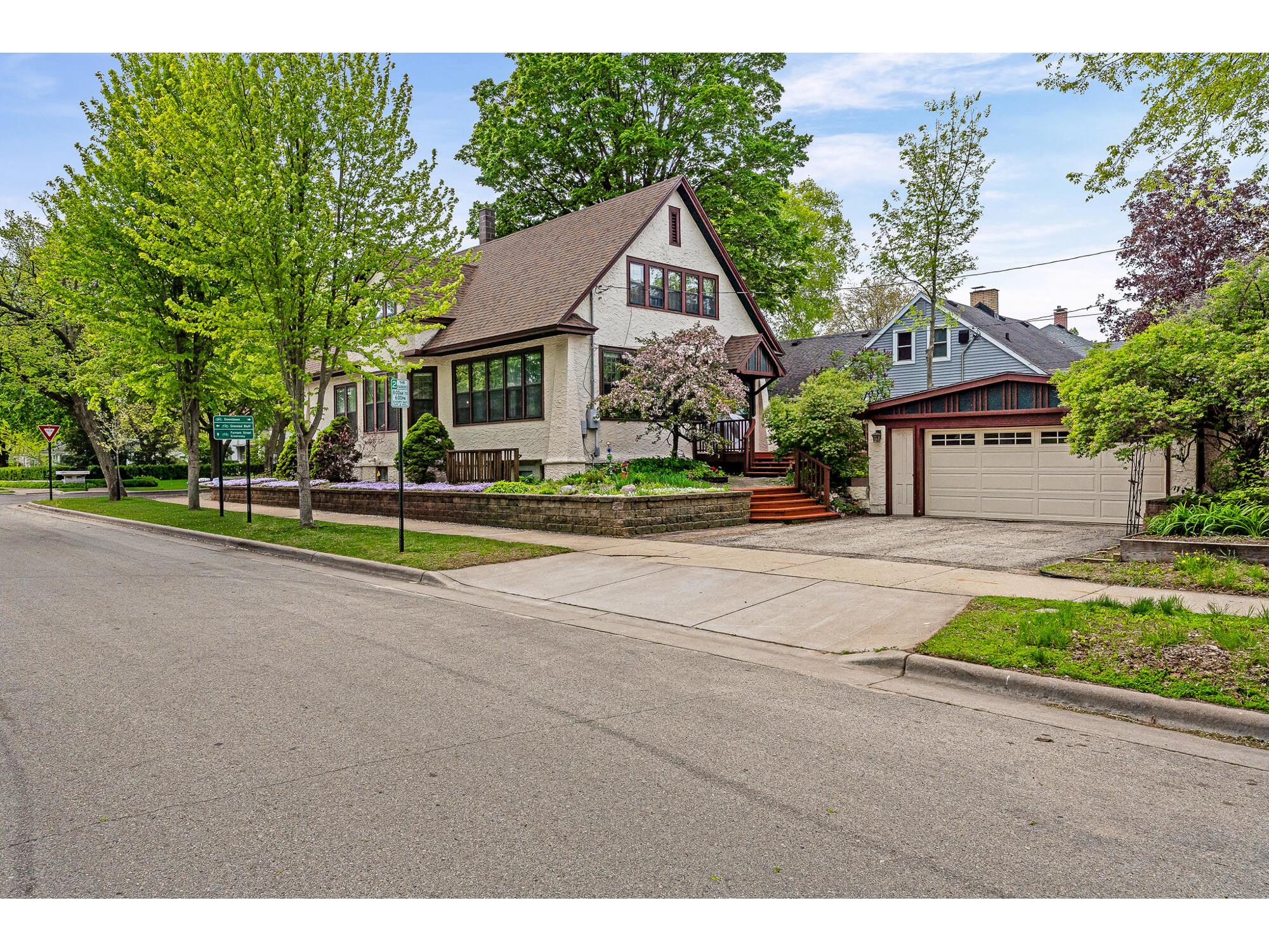 1635 King La Crosse WI 54601 1961873 image35
