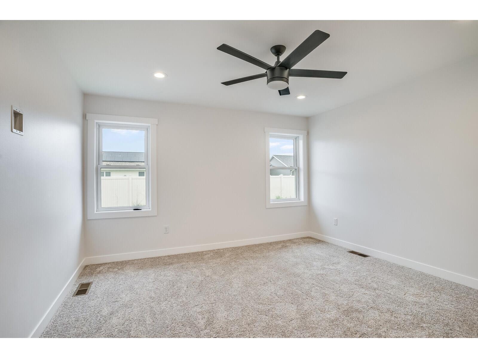 1635 Red Clover Holmen WI 54636 1955903 image15
