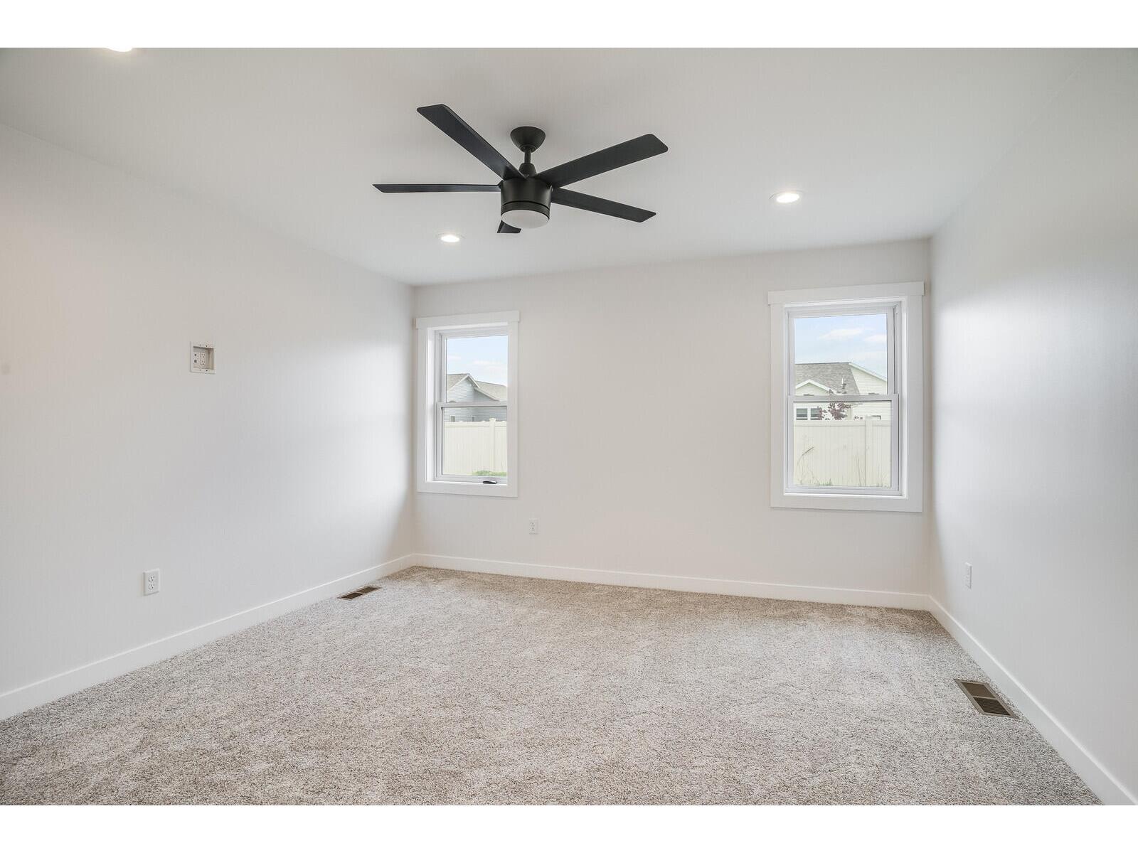 1635 Red Clover Holmen WI 54636 1955903 image16