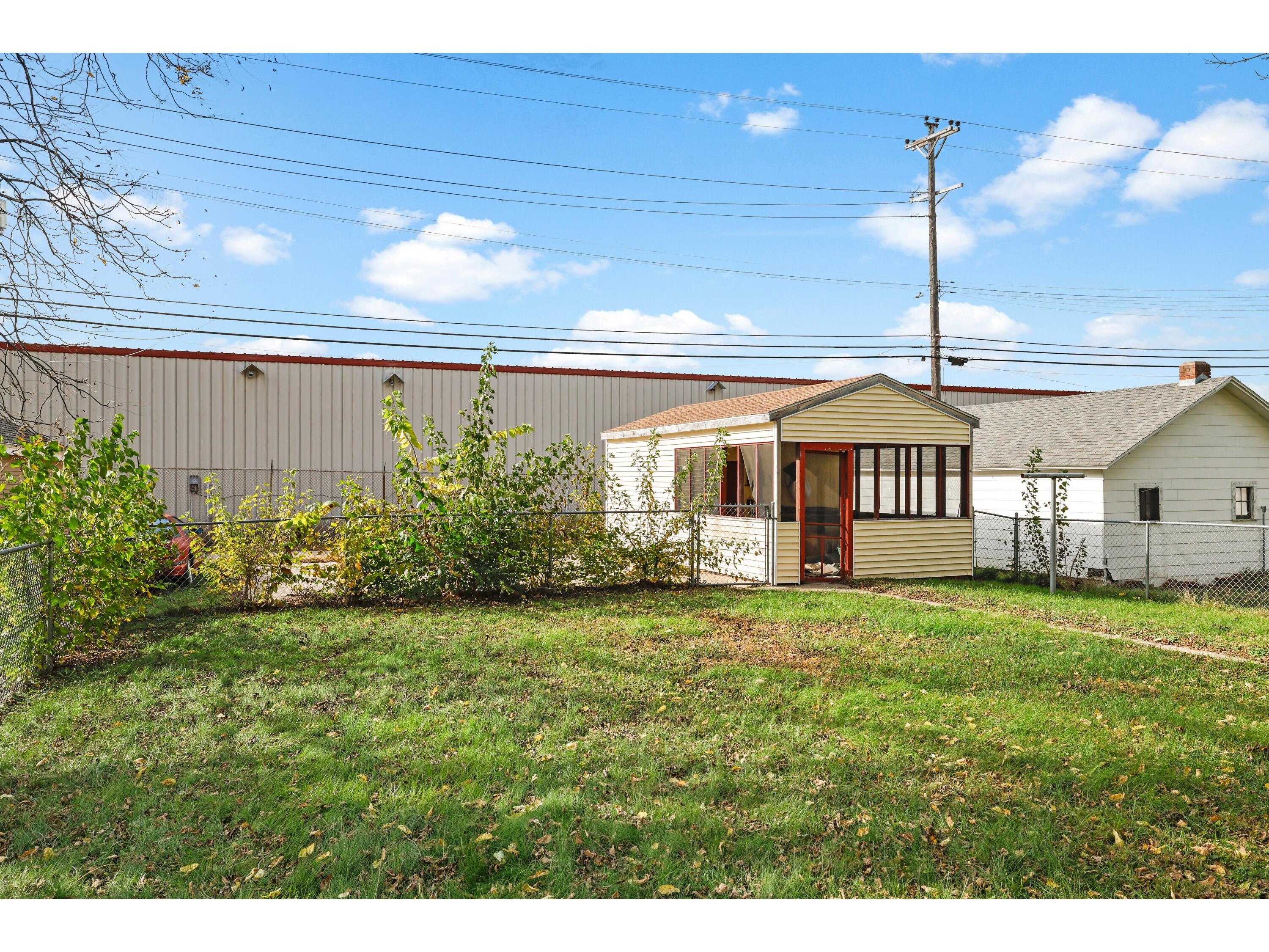 1641 Avon La Crosse WI 54603 1940660 image24