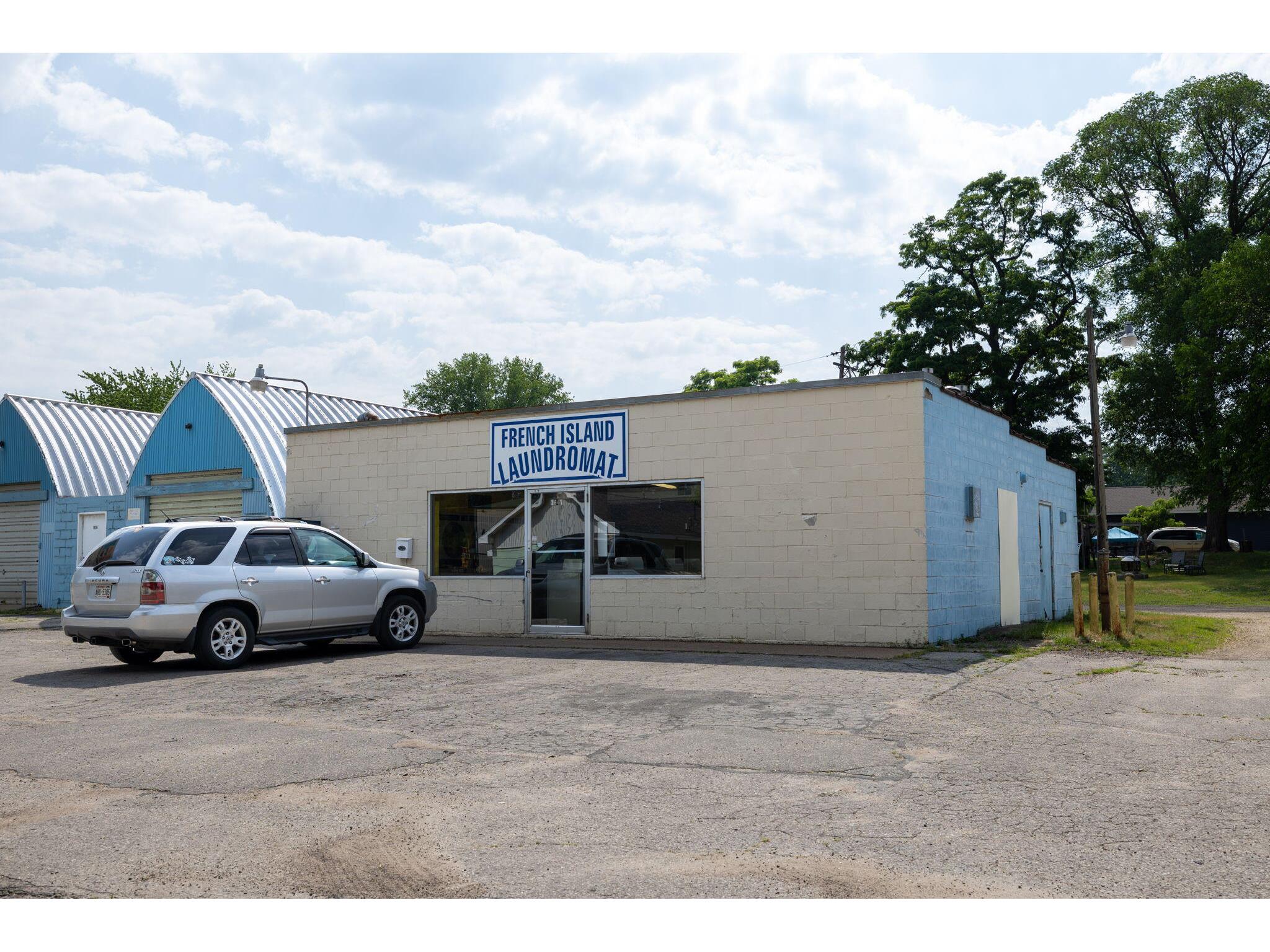 1641 Caroline Campbell WI 54603 1885647 image1