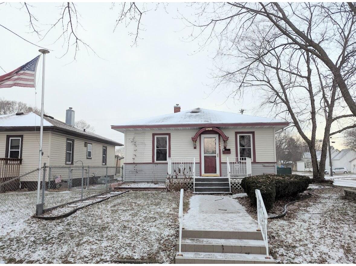 1649 Charles La Crosse WI 54603 1901840 image1