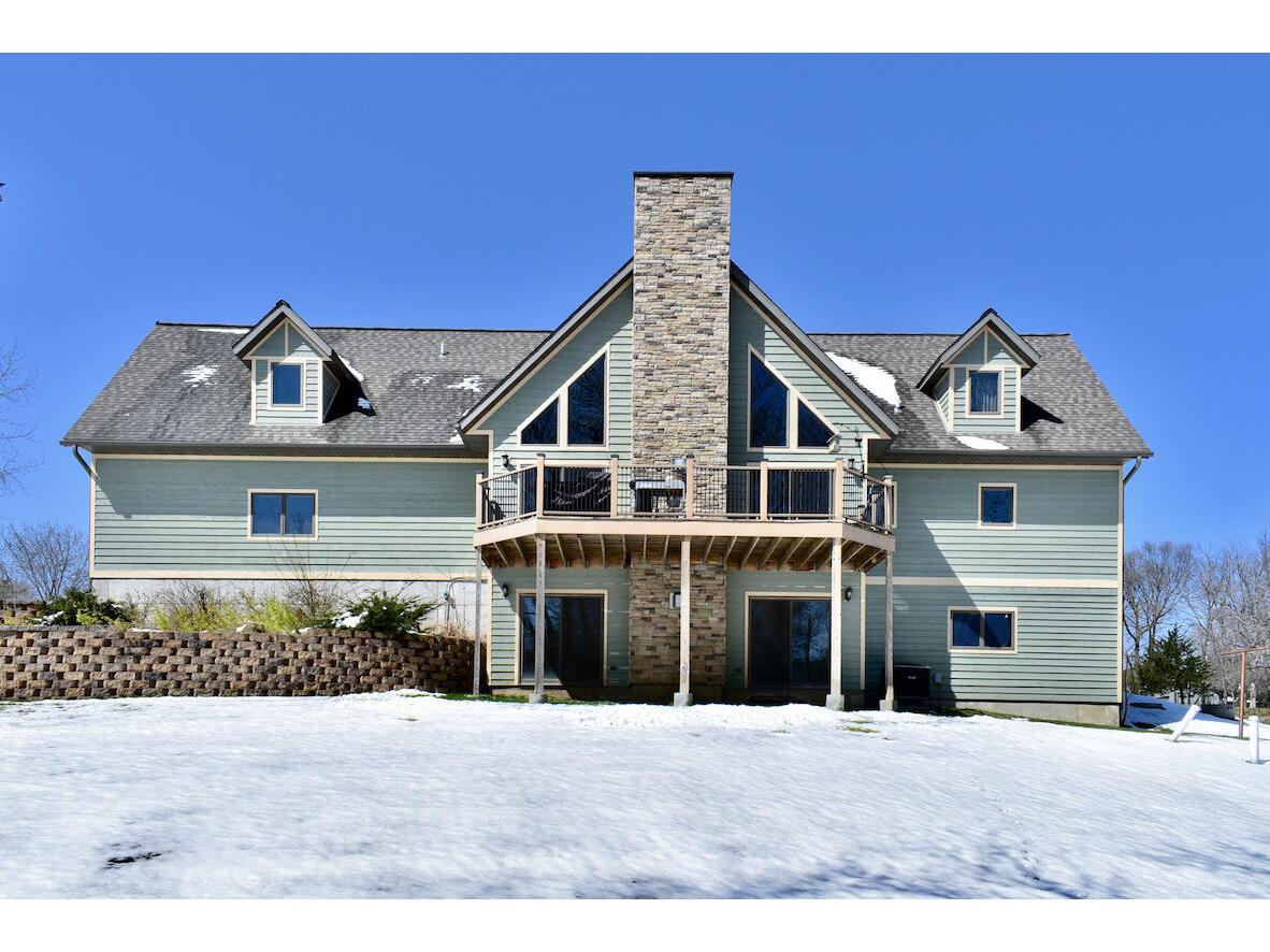 1675 N Hillview Buffalo City WI 54622 1831100 image1