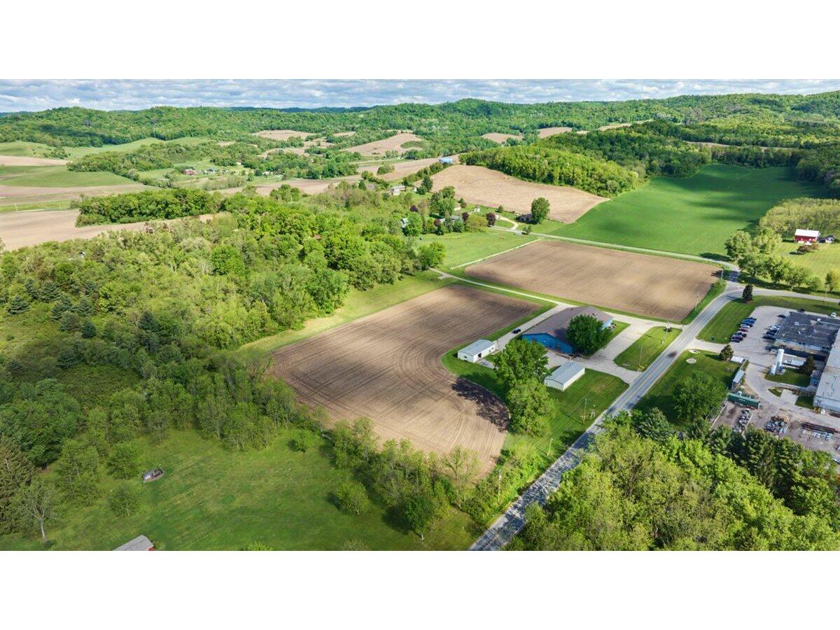 16771 S 15th Galesville WI 54630 1964383 image46
