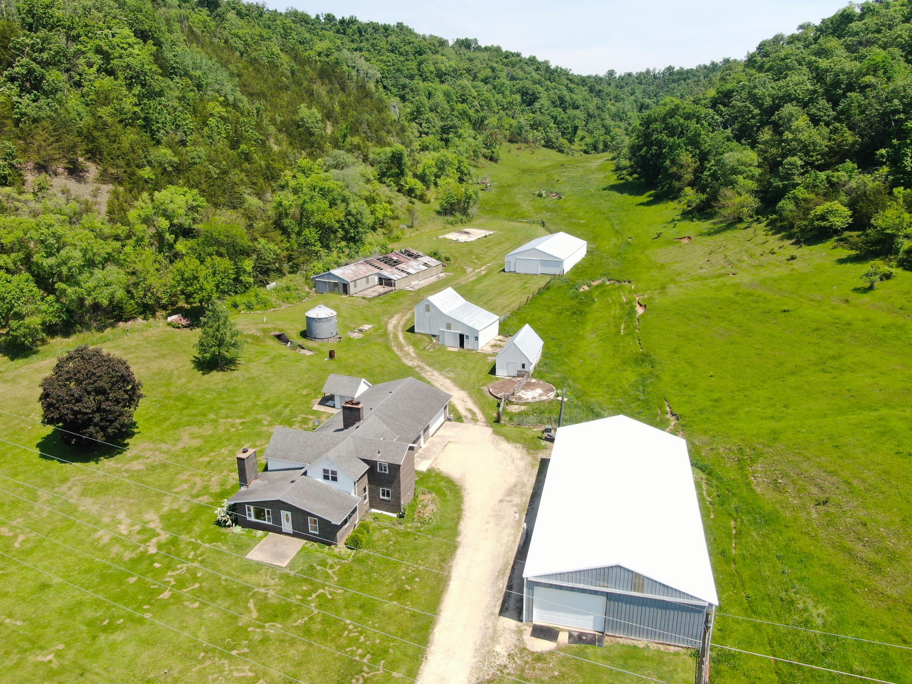 16884 County Road S Hickory Grove WI 53805 1952773 image1