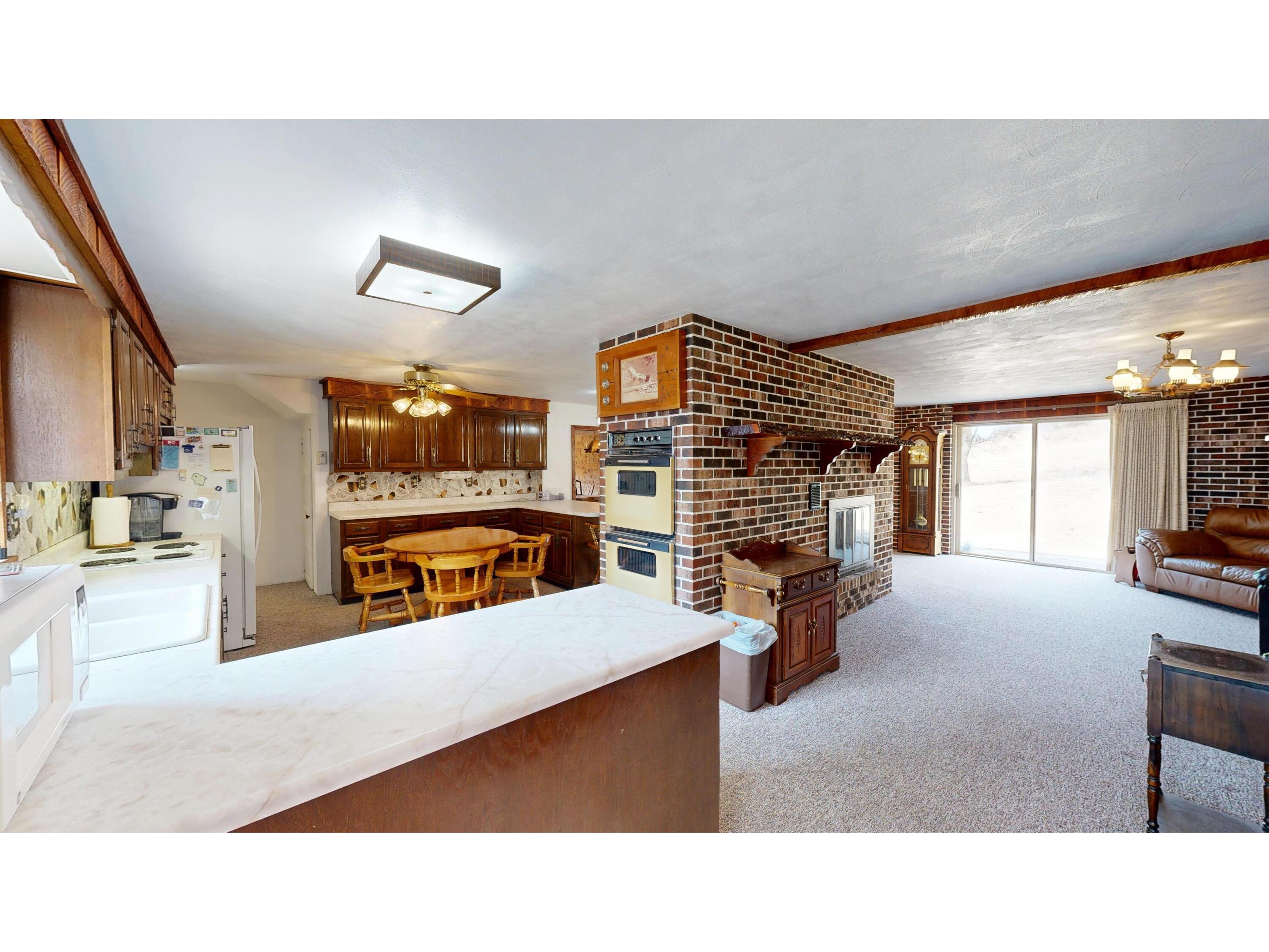 16884 County Road S Hickory Grove WI 53805 1952773 image8