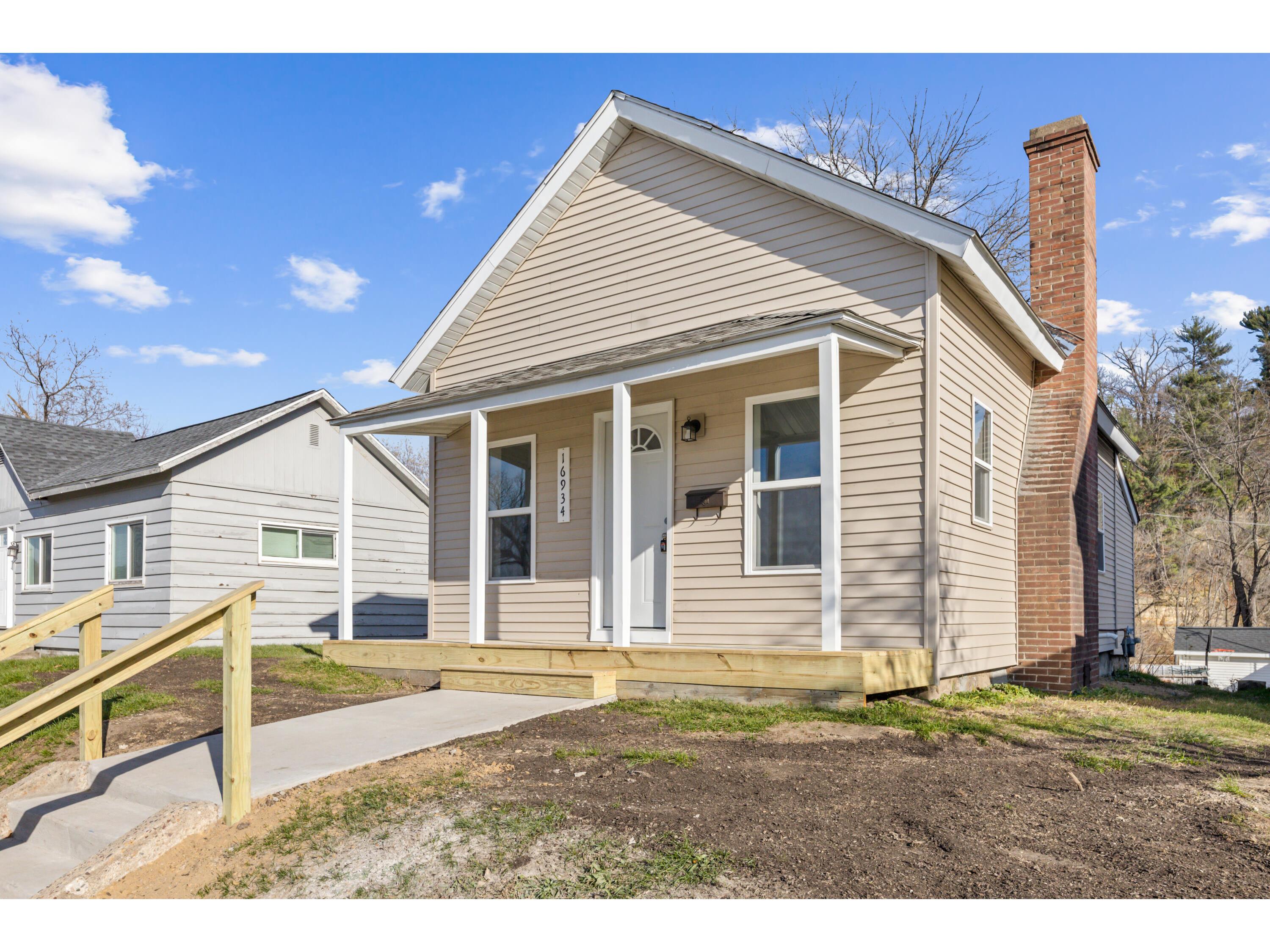 16934 S Davis, Galesville, WI, 54630 MLS 1857990 Edina Realty