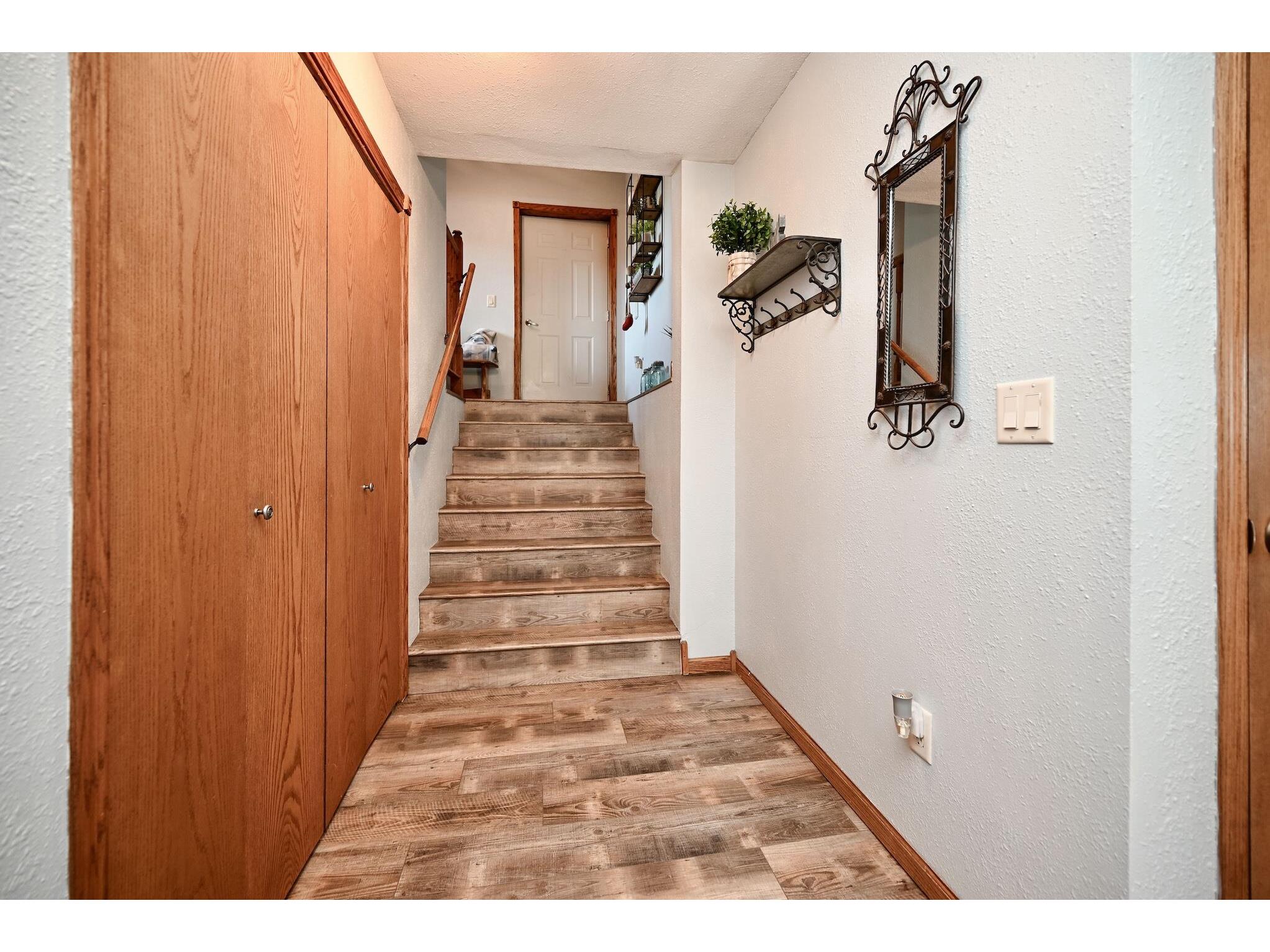17 Williams Lewiston MN 55952 1947556 image17