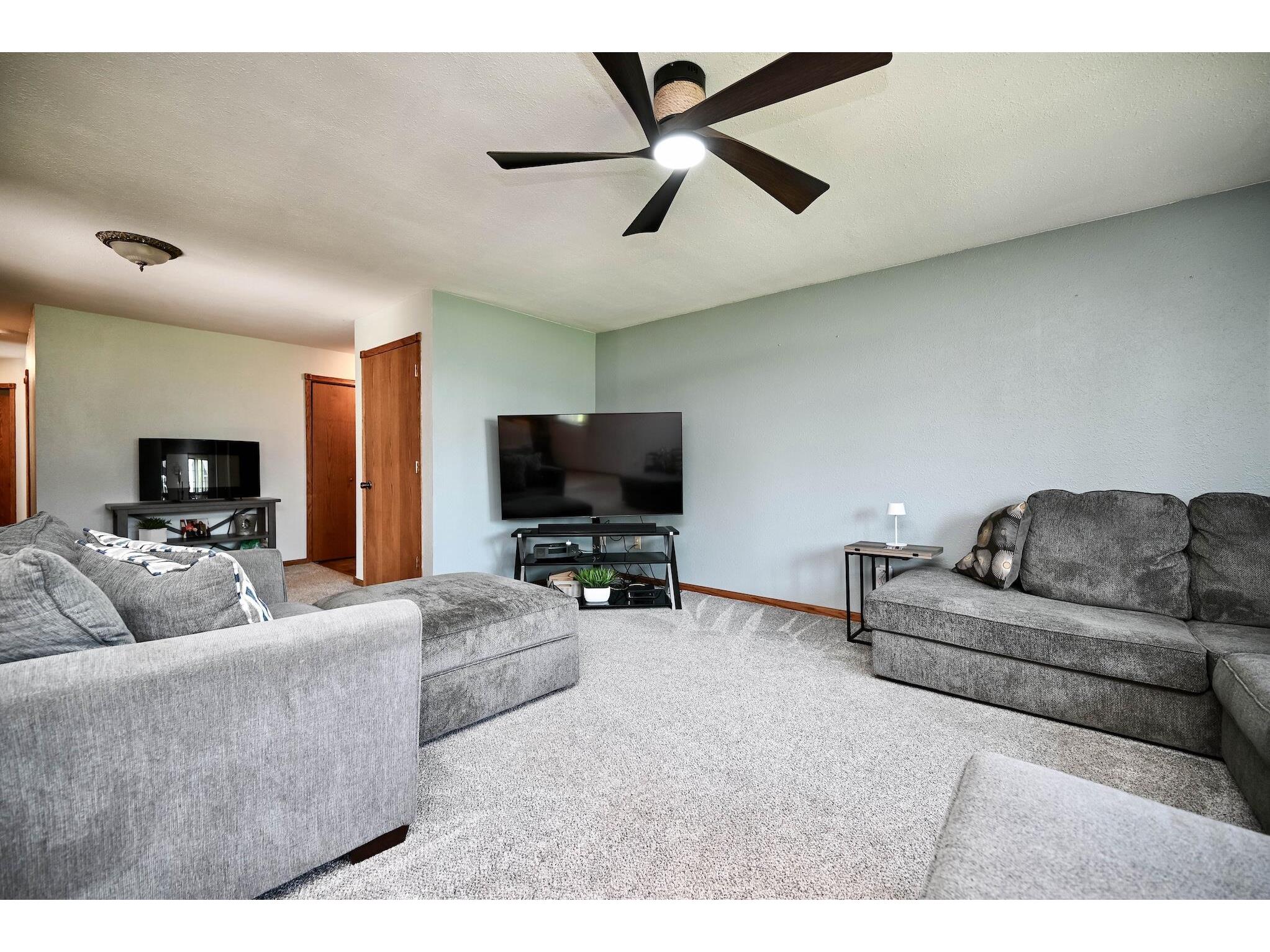 17 Williams Lewiston MN 55952 1947556 image18