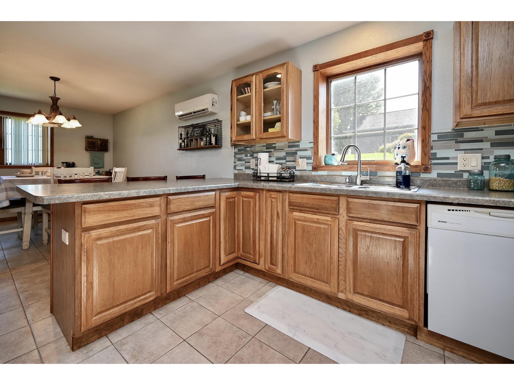 17 Williams Lewiston MN 55952 1947556 image22