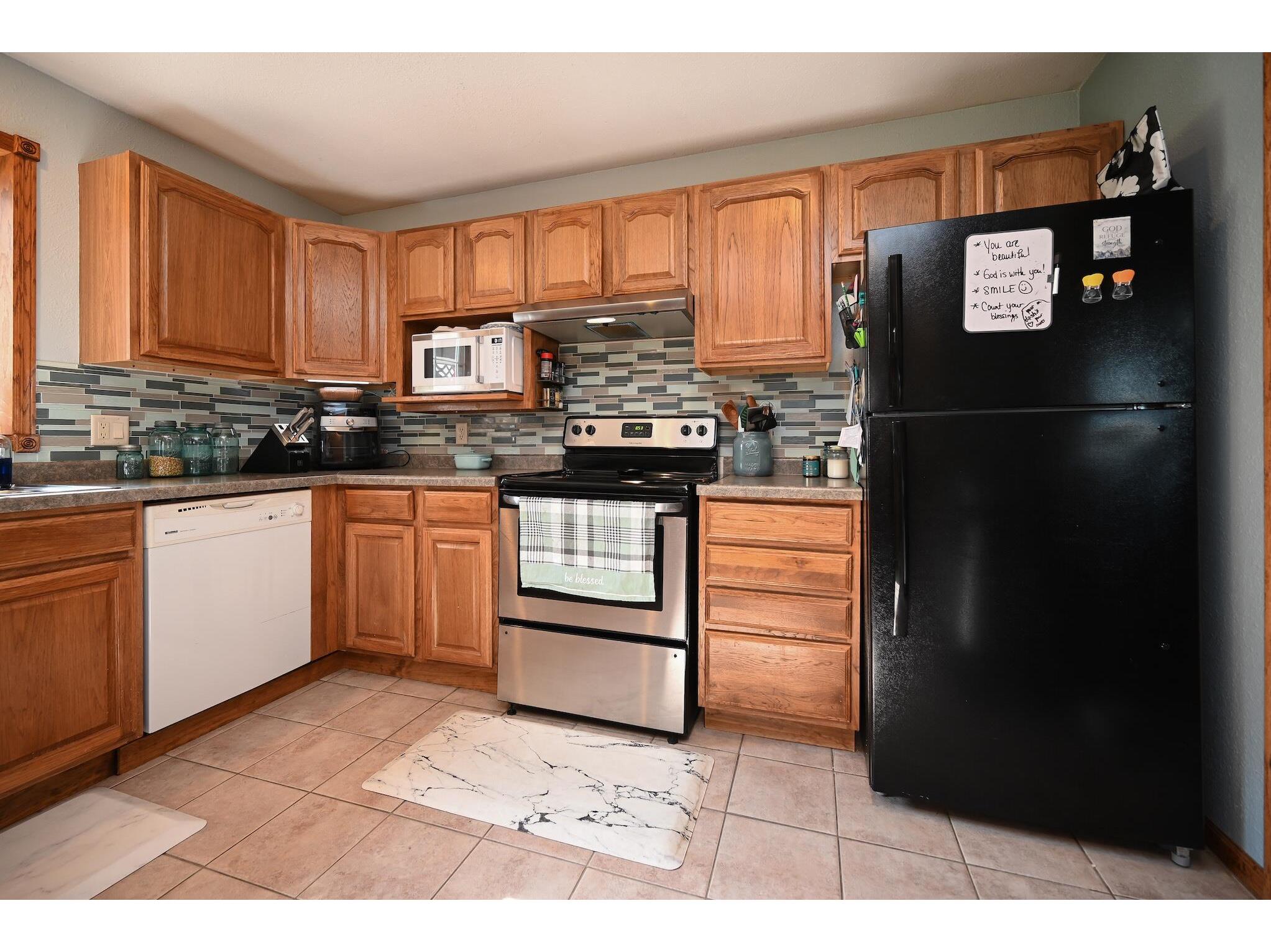 17 Williams Lewiston MN 55952 1947556 image23