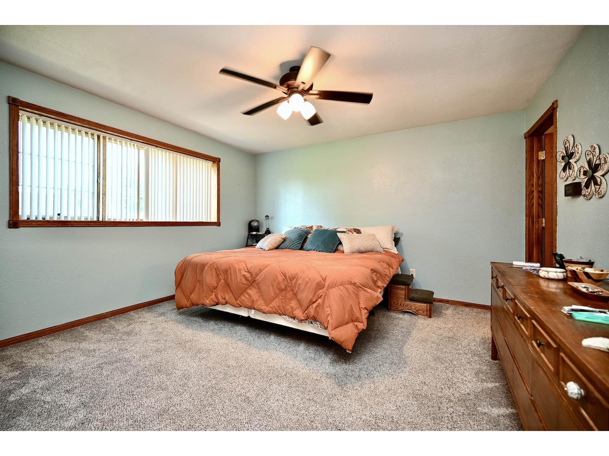 17 Williams Lewiston MN 55952 1947556 image25
