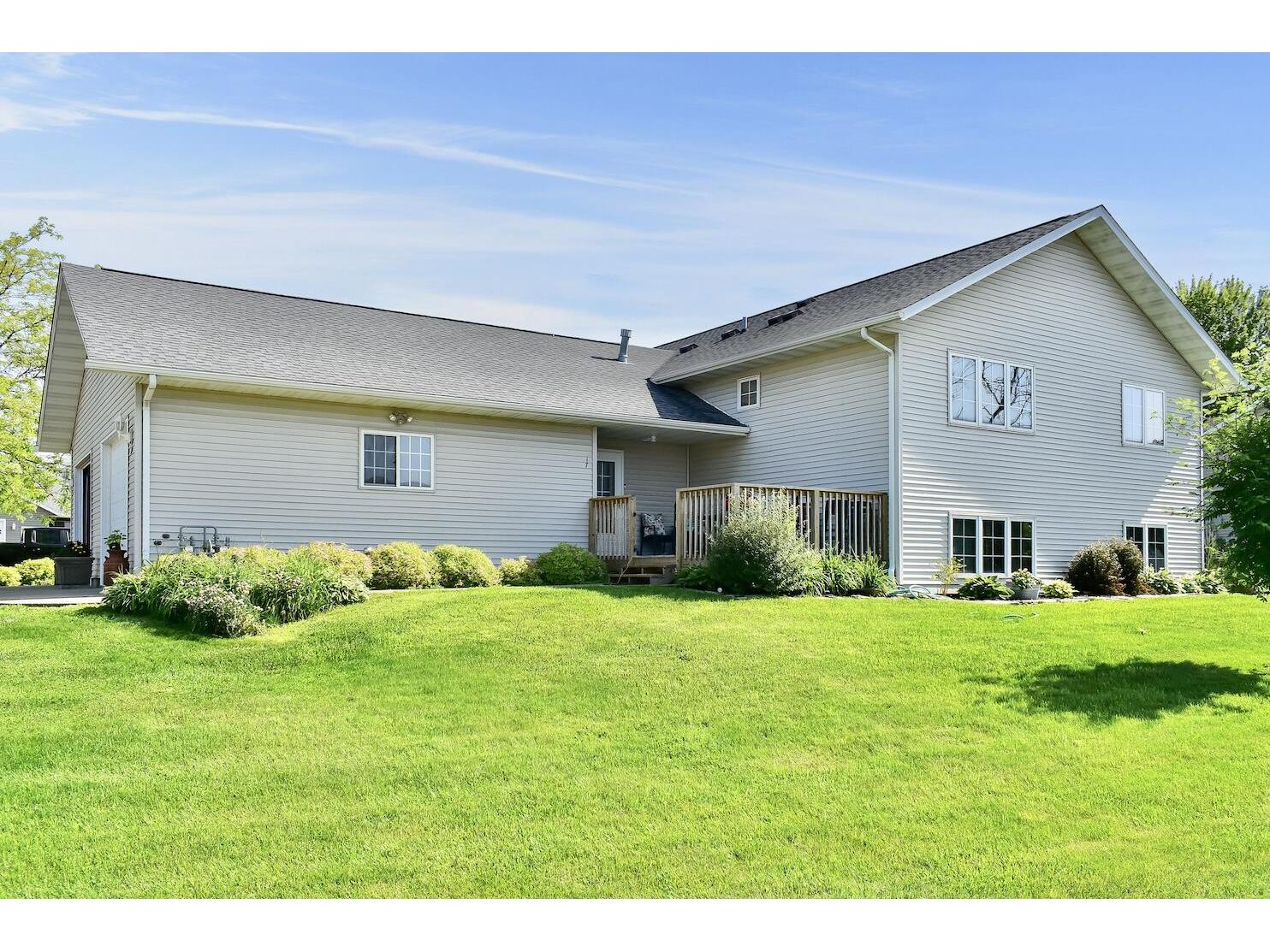 17 Williams Lewiston MN 55952 1947556 image33