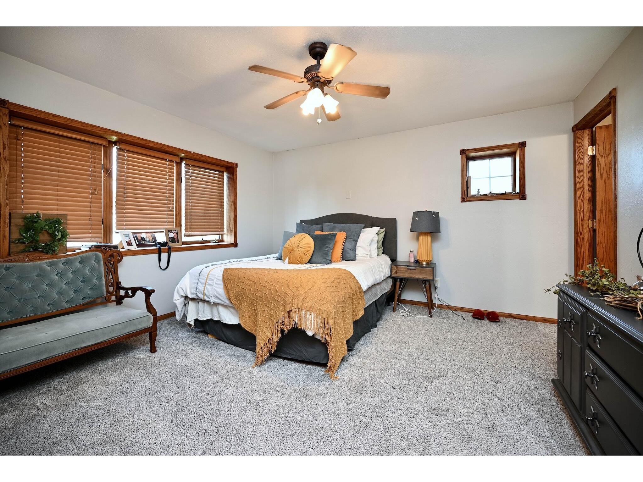 17 Williams Lewiston MN 55952 1947556 image8