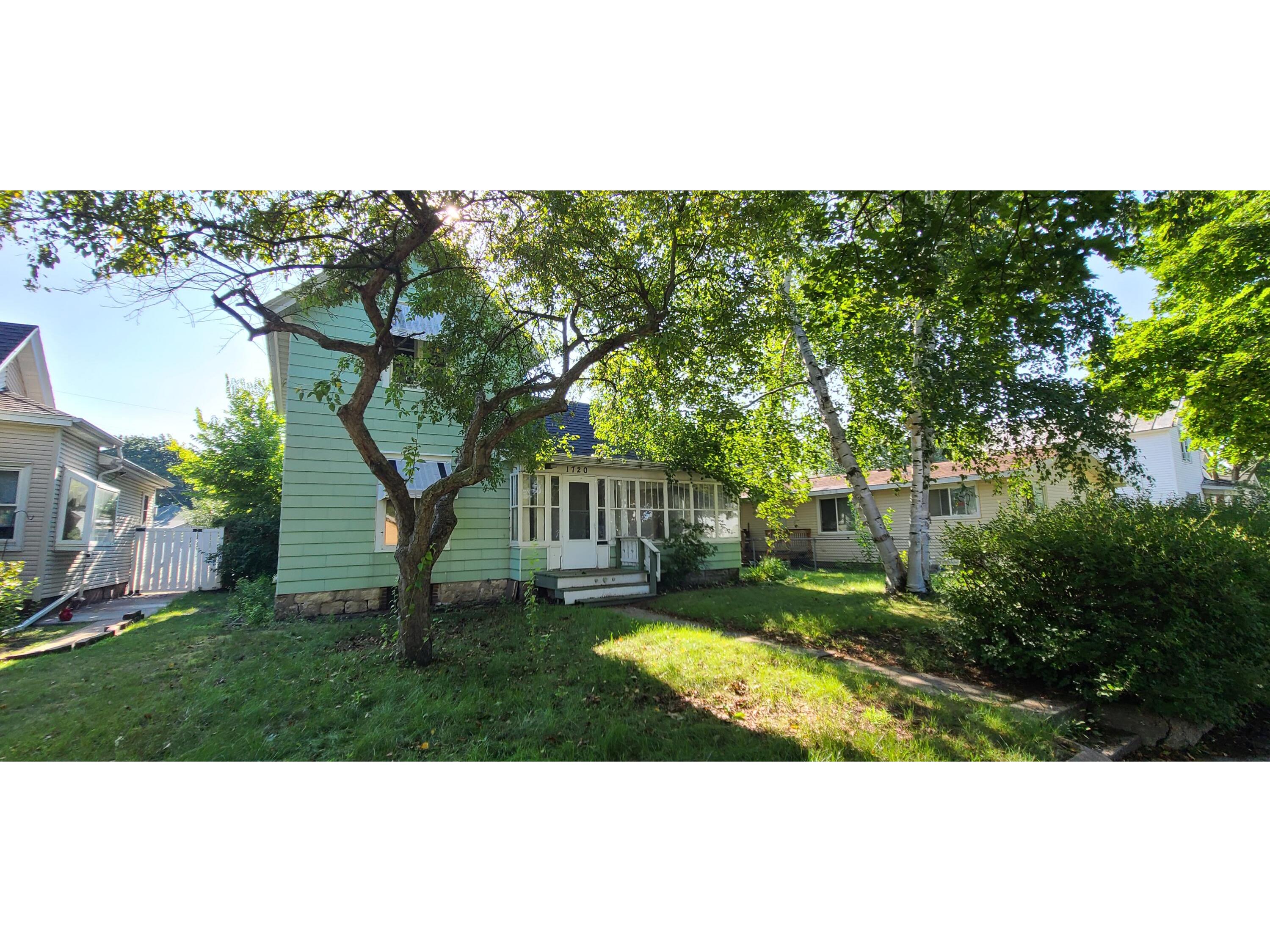 1720 Charles La Crosse WI 54603 1846617 image1