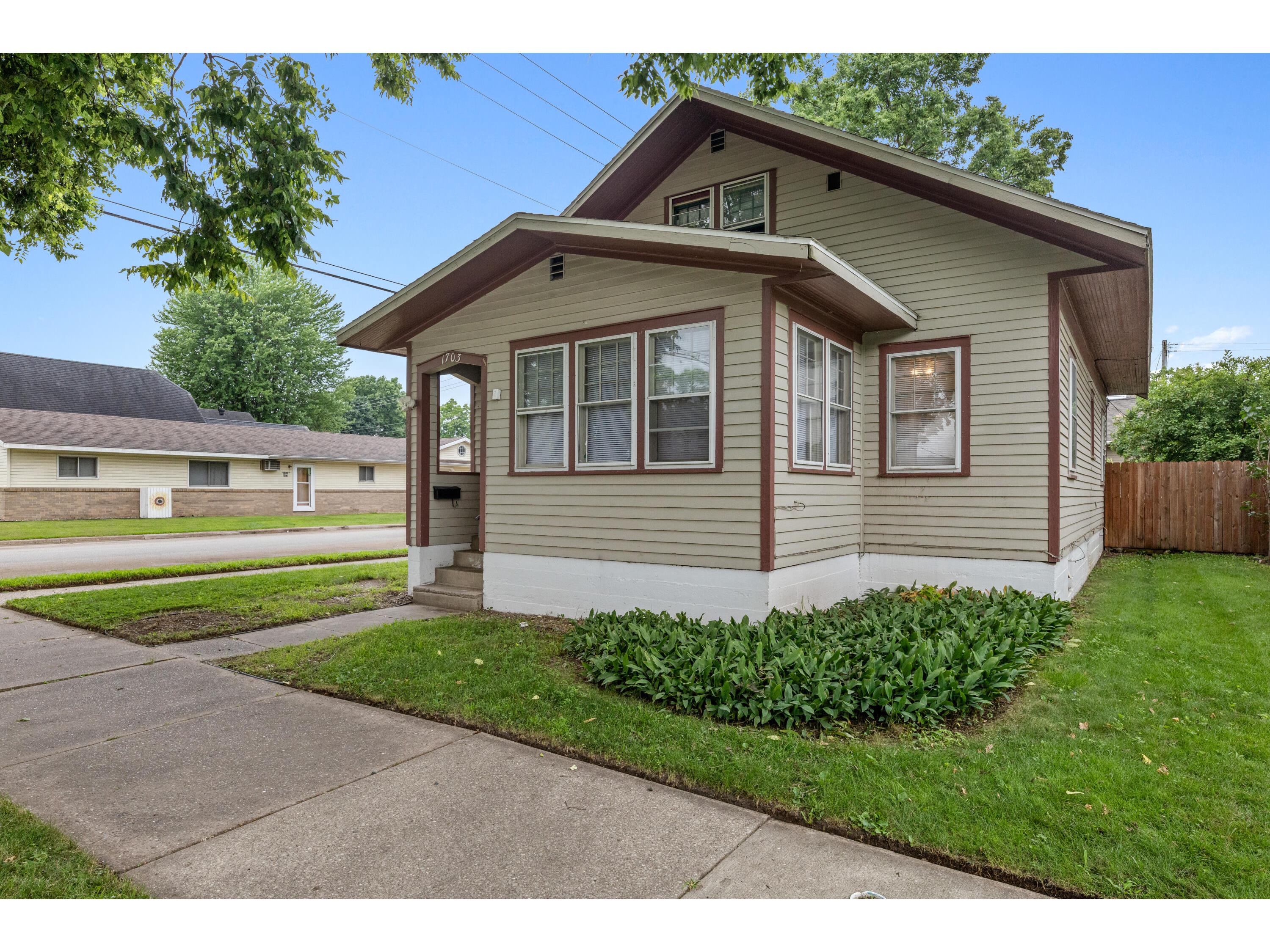 1703 Wood #1221 Rublee La Crosse WI 54603 1926909 image1