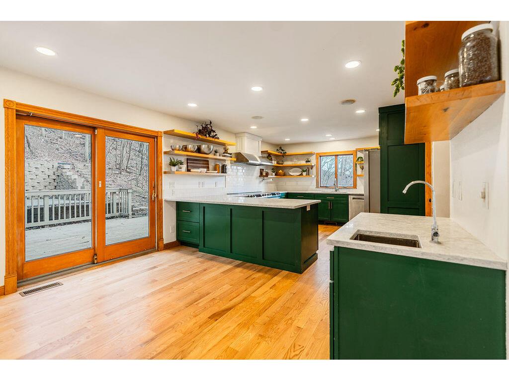 1705 Ohlsun La Crosse WI 54601 1956023 image8