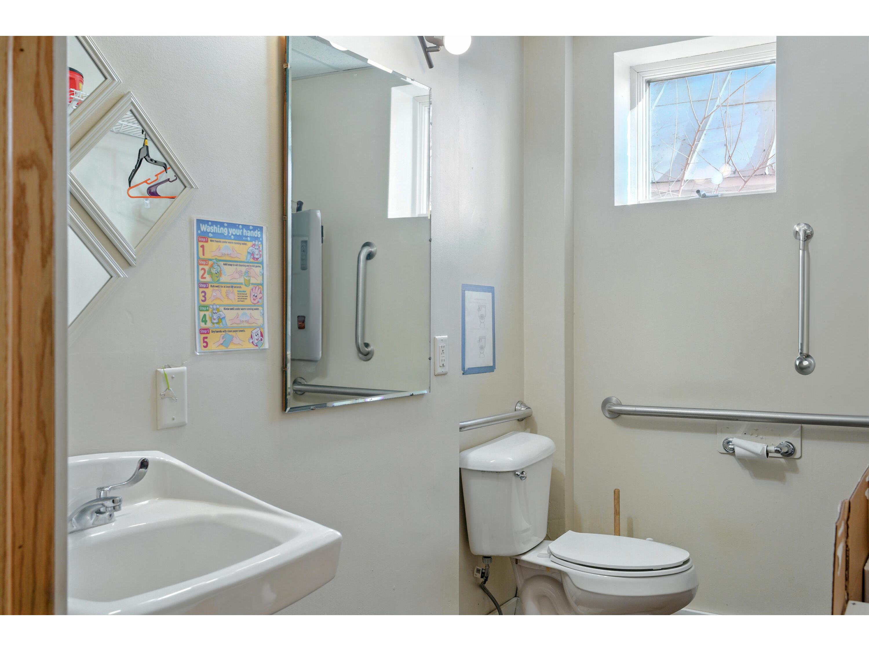 1711 George La Crosse WI 54603 1958792 image16