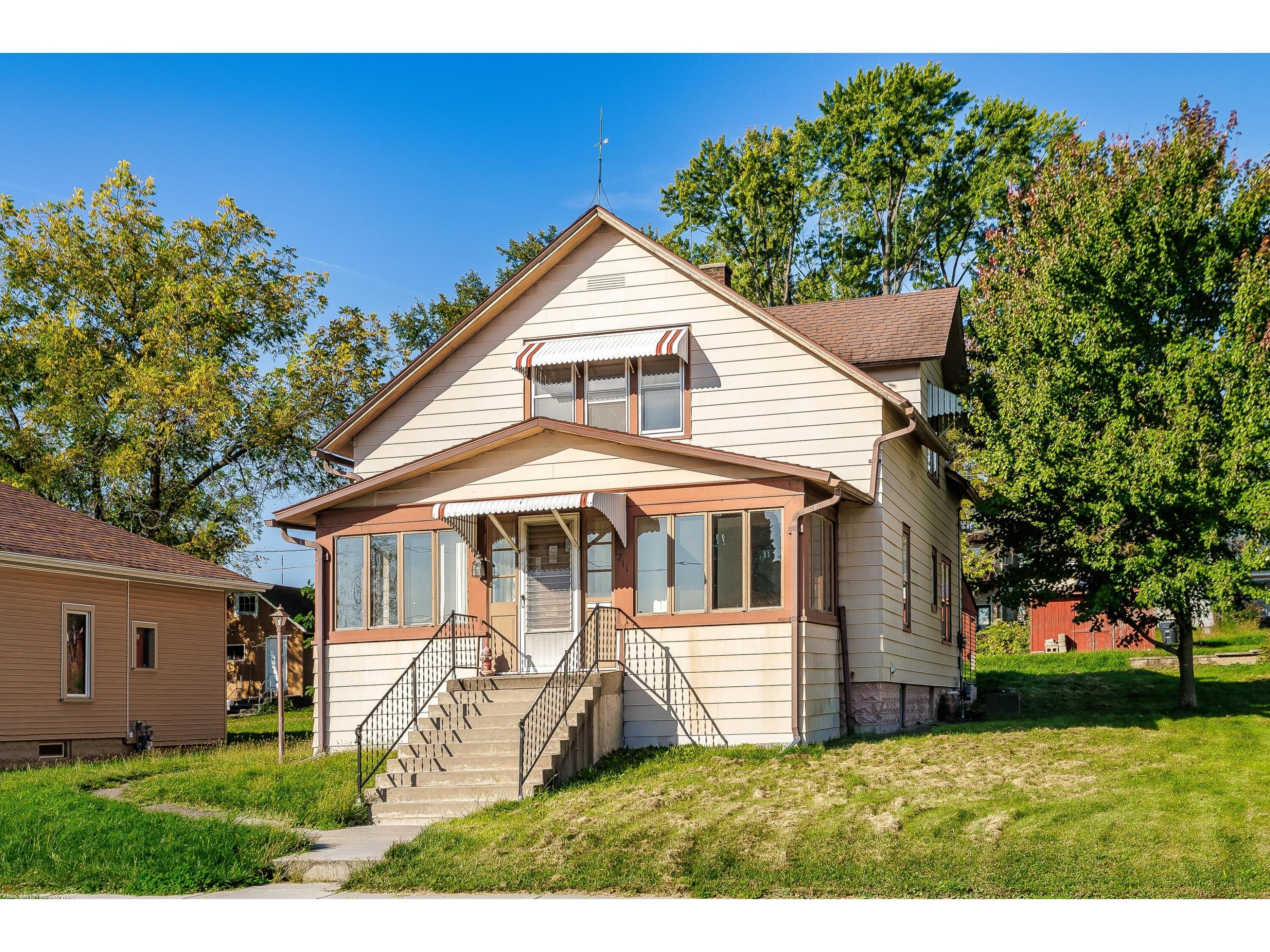 1711 Kilbourn Tomah WI 54660 1938724 image1