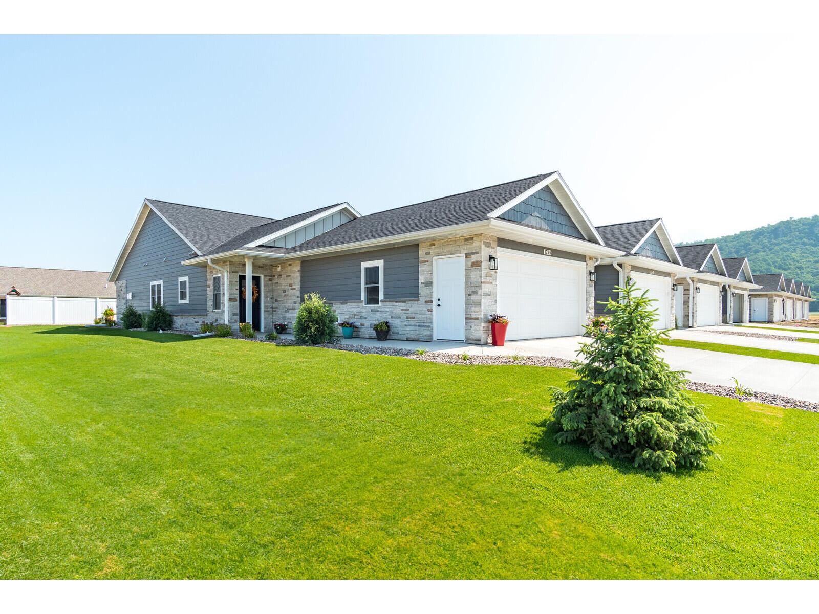 1715 Red Clover #694 Holmen WI 54636 1840102 image1