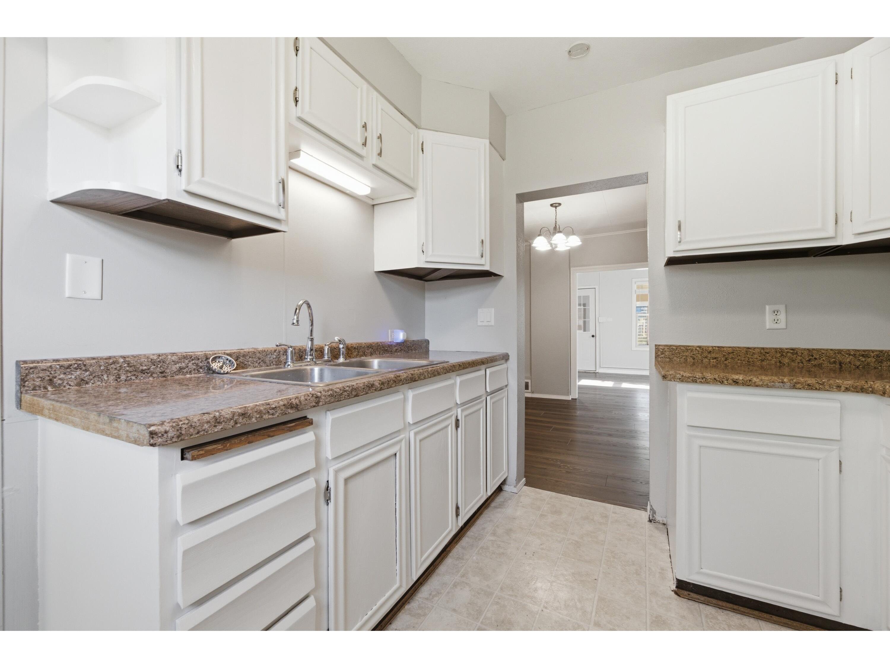 1722 Winnebago La Crosse WI 54601 1968616 image11