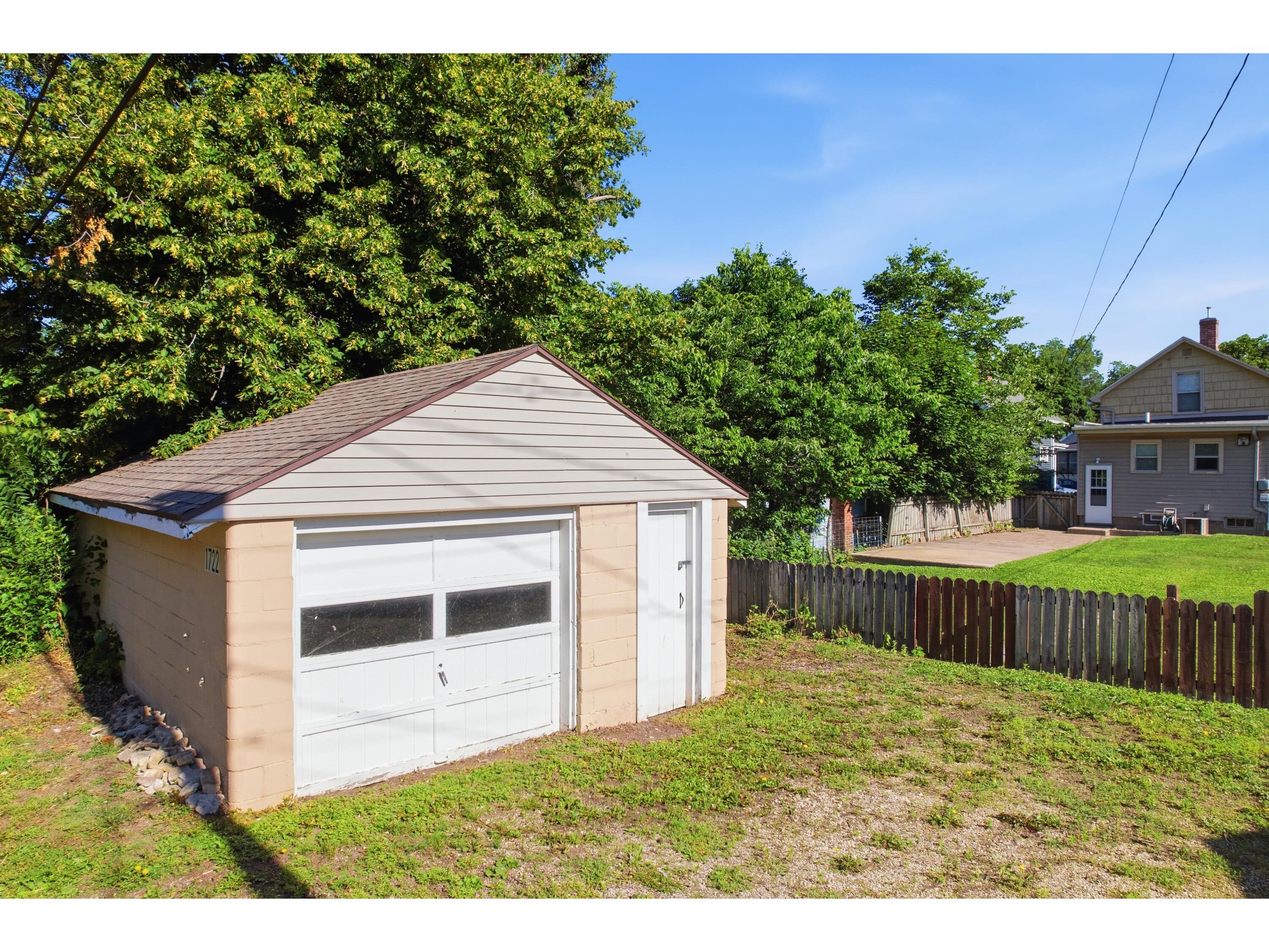 1722 Winnebago La Crosse WI 54601 1968616 image23