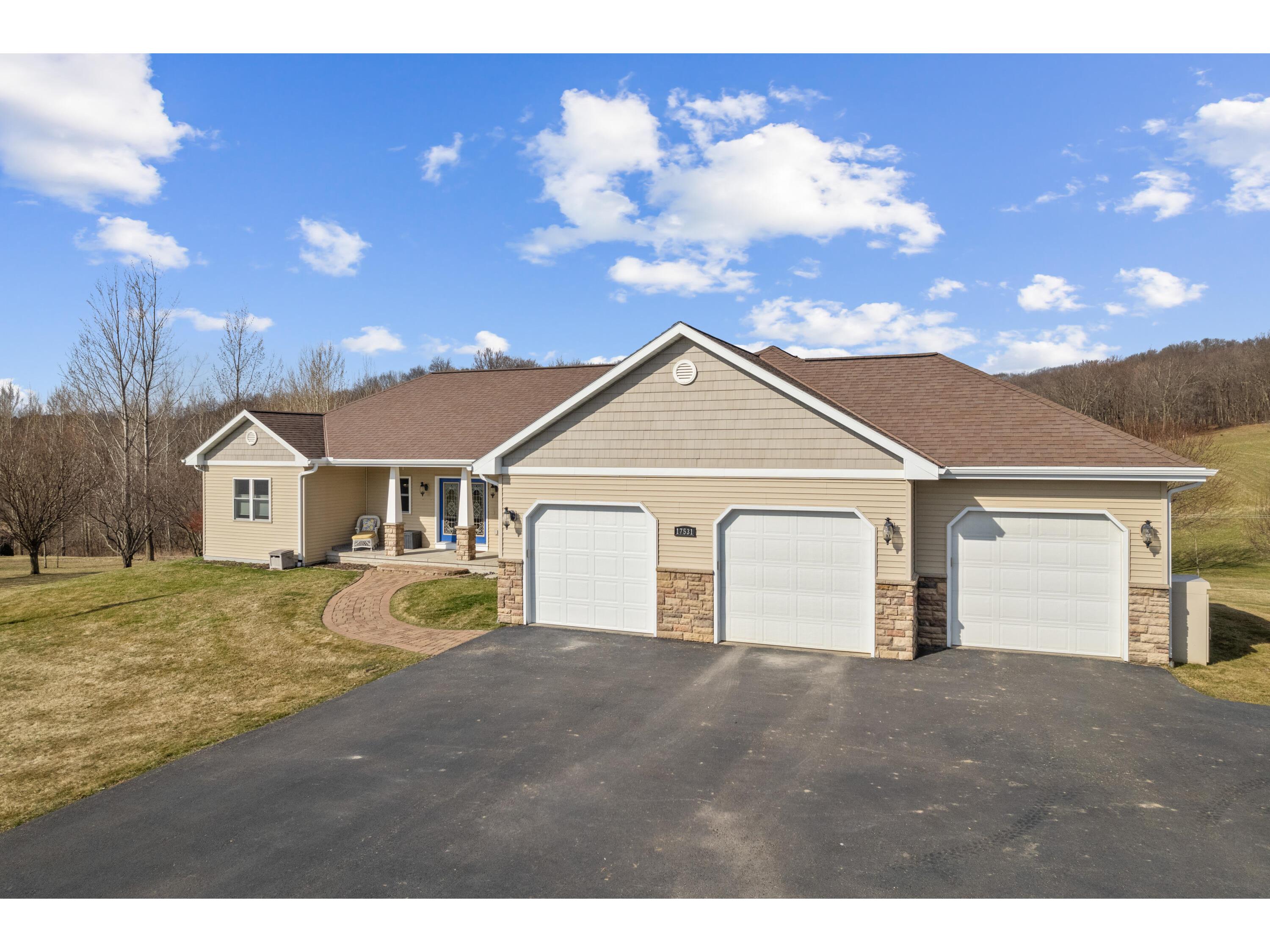 17531 Hemlock Adrian WI 54660 1956627 image28