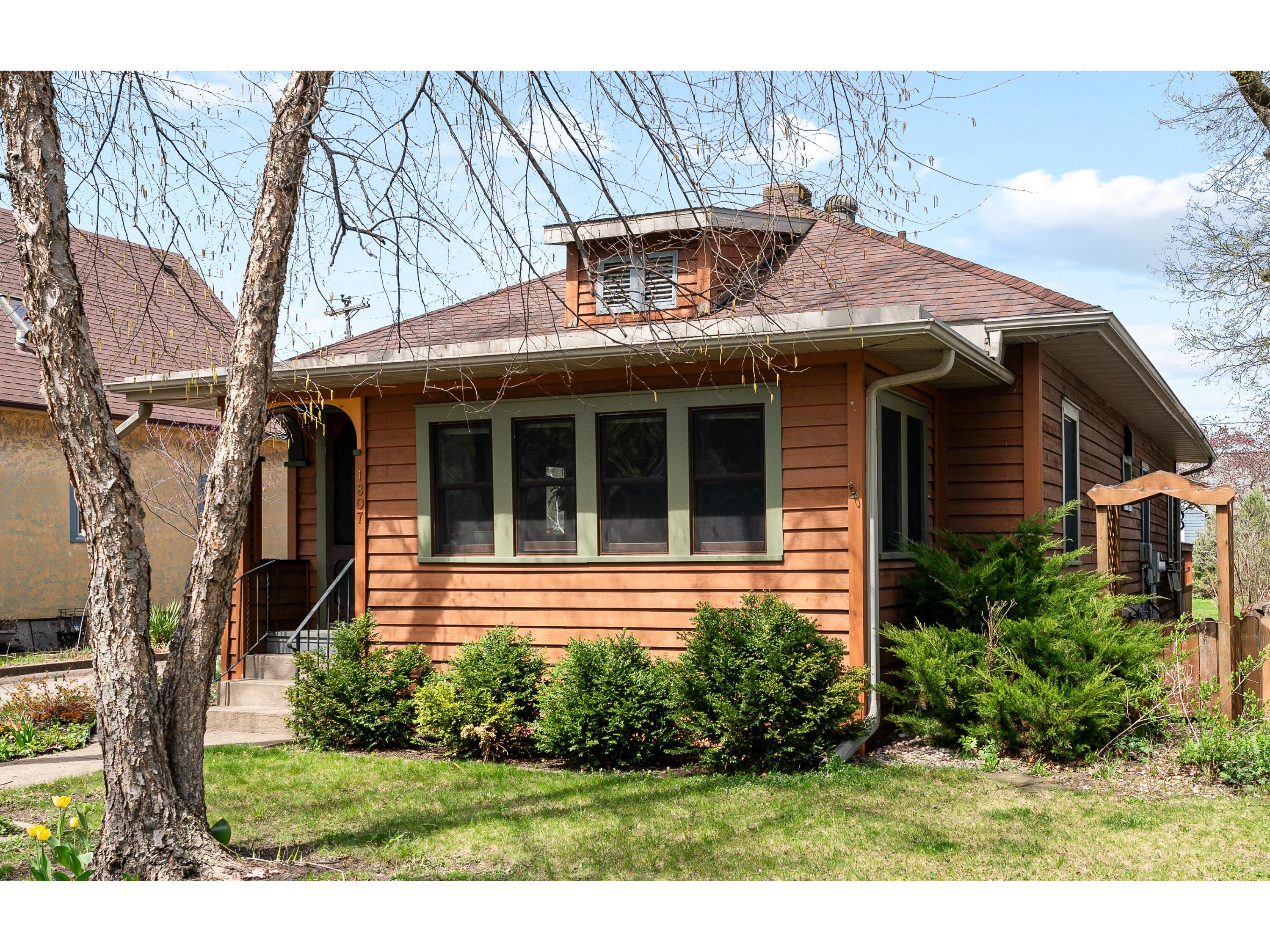 1807 Madison La Crosse WI 54601 1960441 image1