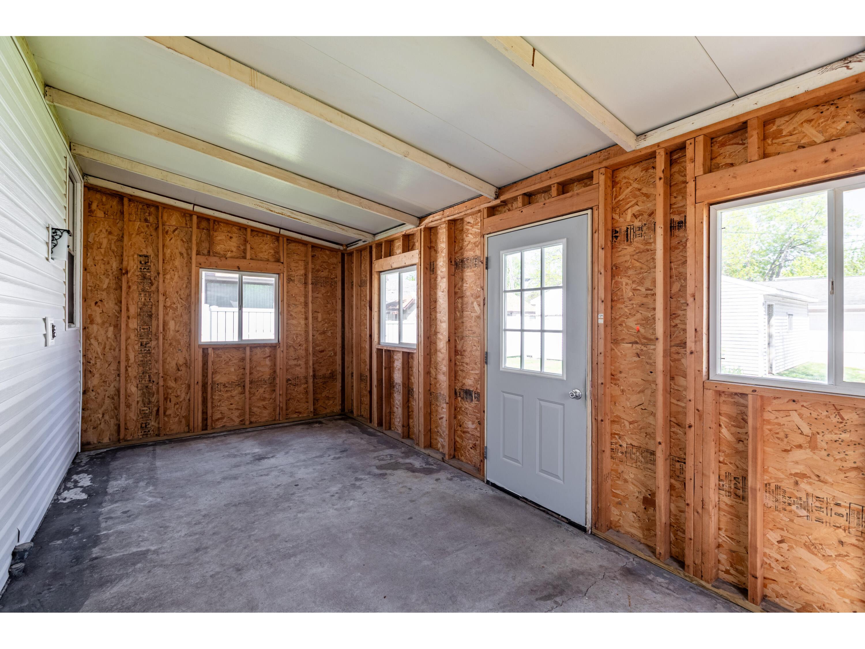 1809 19th La Crosse WI 54601 1961626 image11