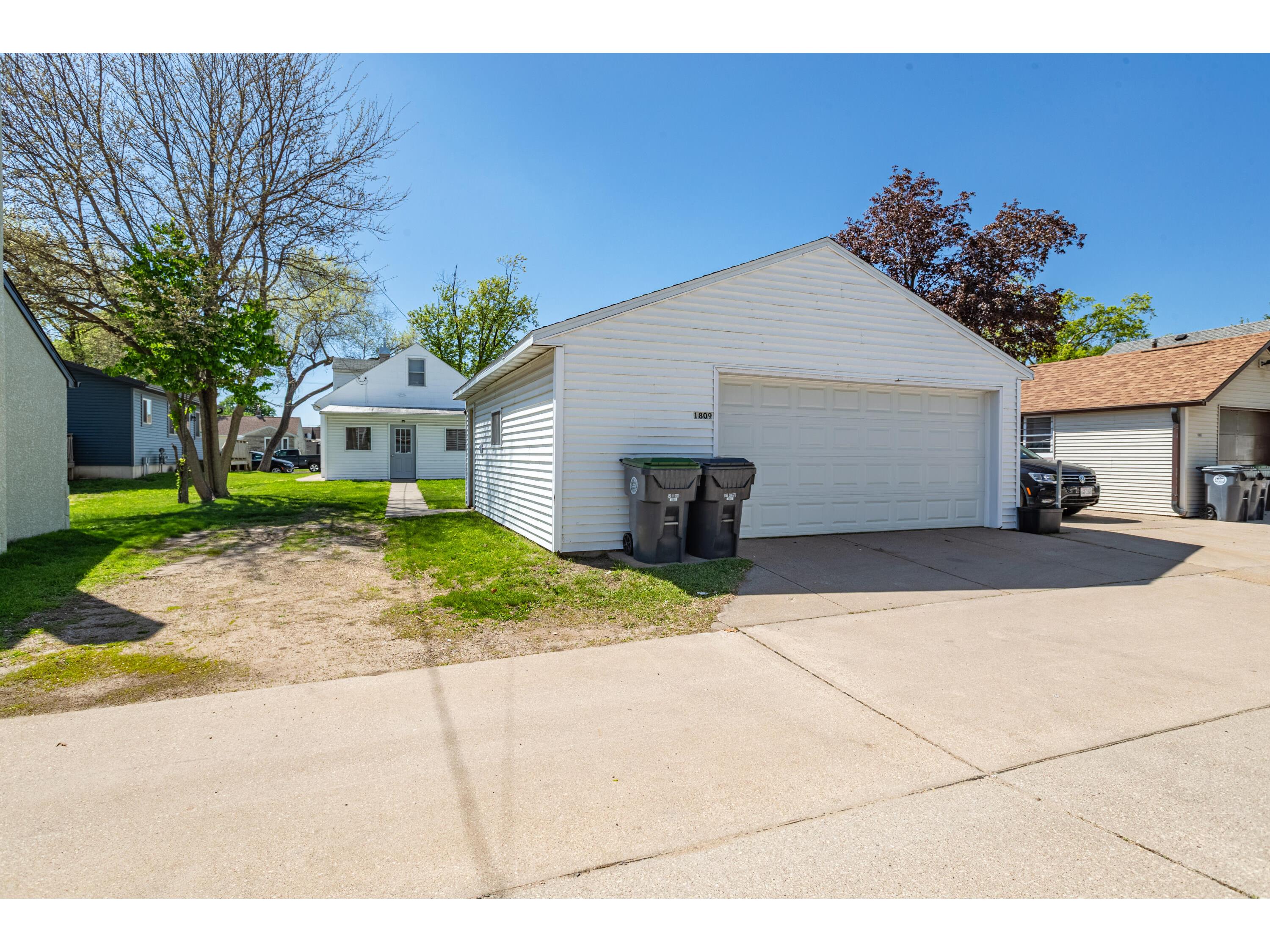 1809 19th La Crosse WI 54601 1961626 image12