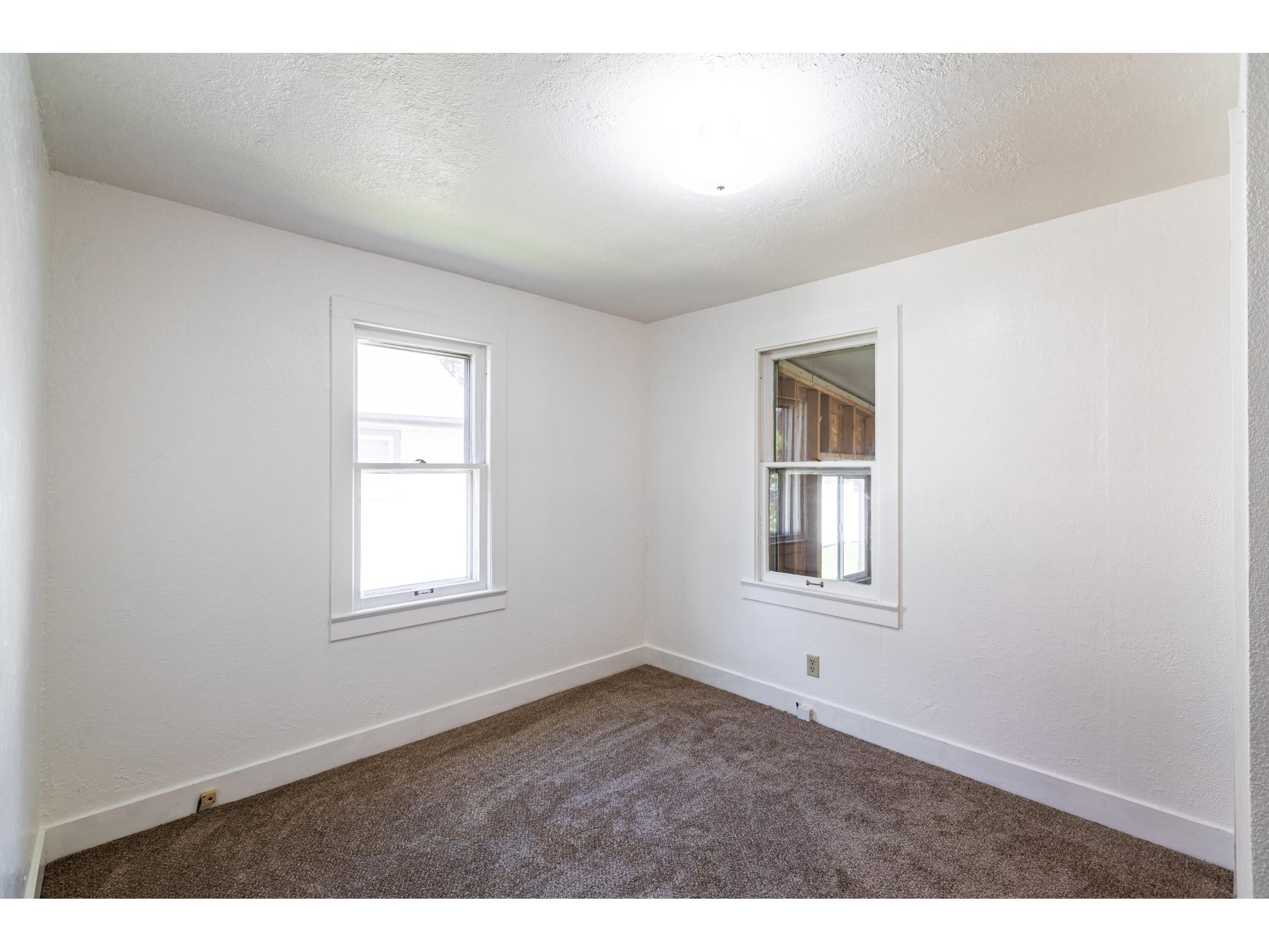 1809 19th La Crosse WI 54601 1961626 image6