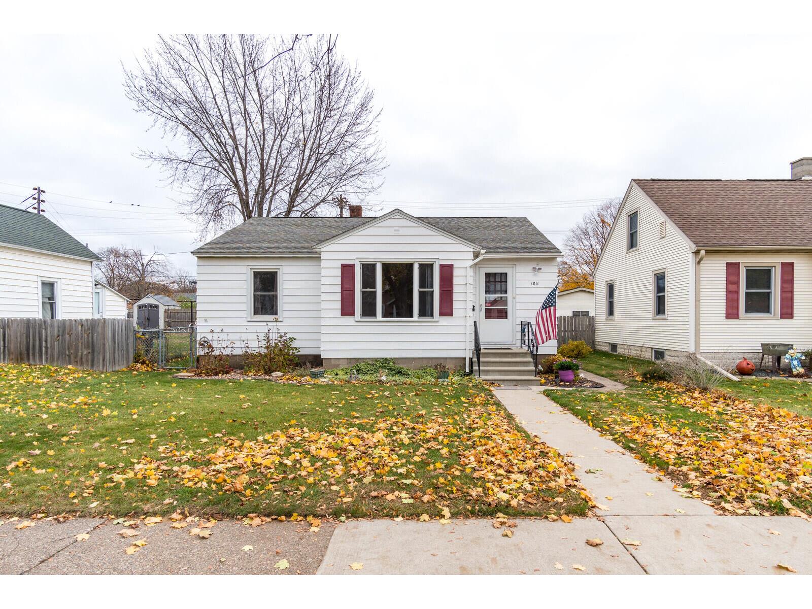 1811 East La Crosse WI 54601 1899469 image1