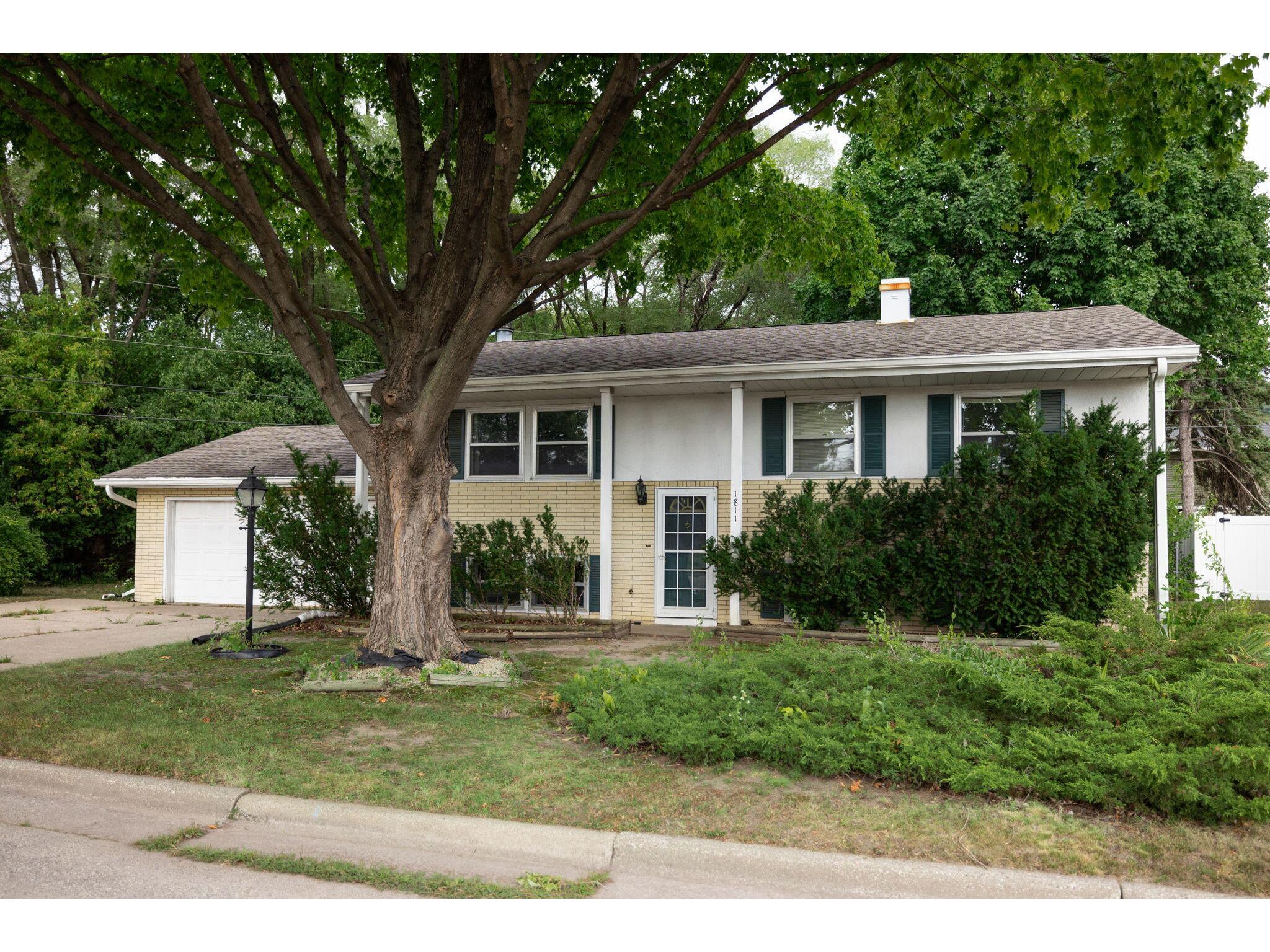 1811 28th La Crosse WI 54601 1849221 image1