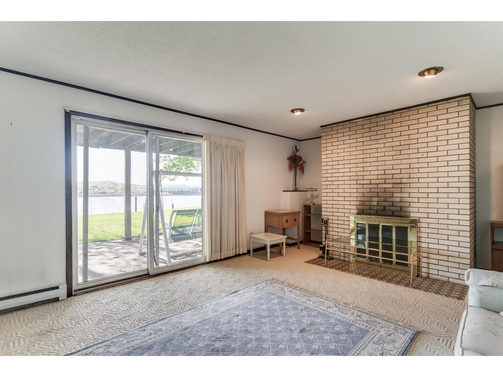 1812 Nakomis Campbell WI 54603 1961624 image26