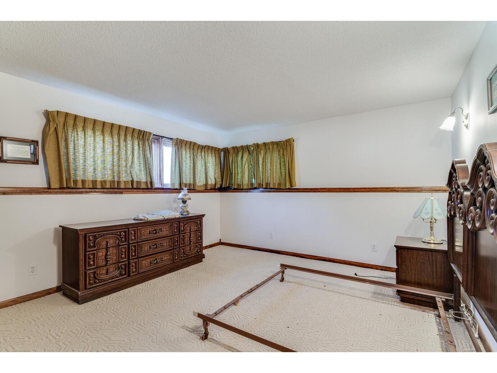 1812 Nakomis Campbell WI 54603 1961624 image27