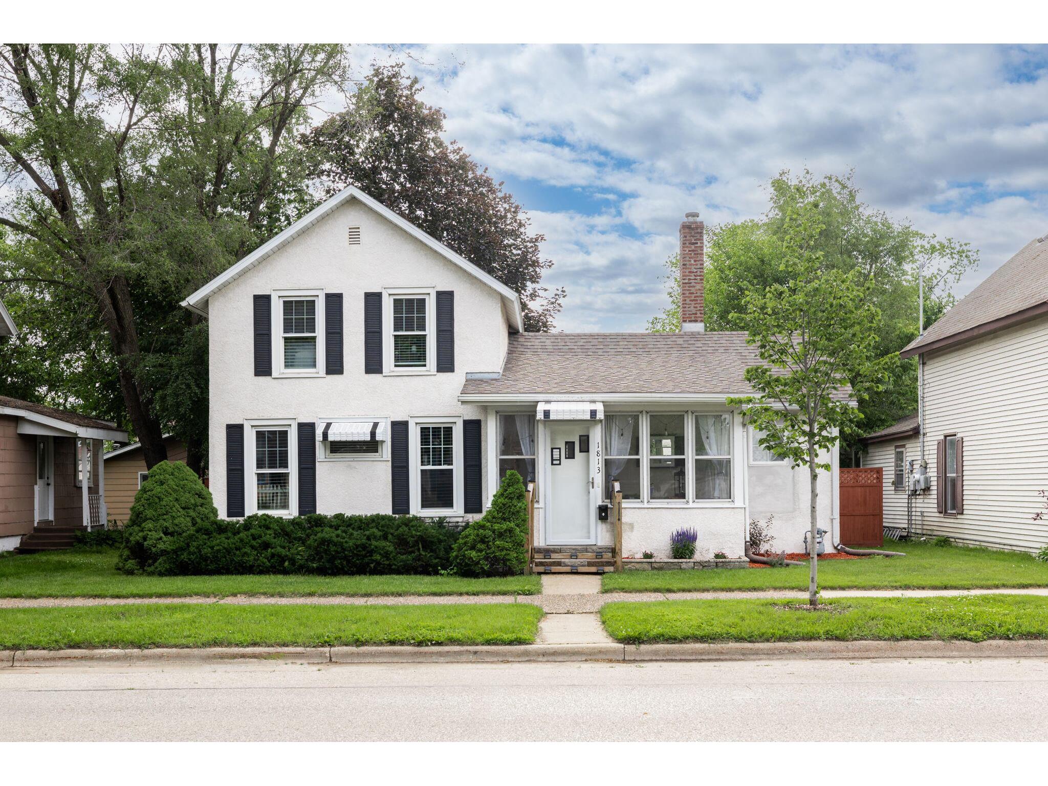 1813 16th La Crosse WI 54601 1880285 image1