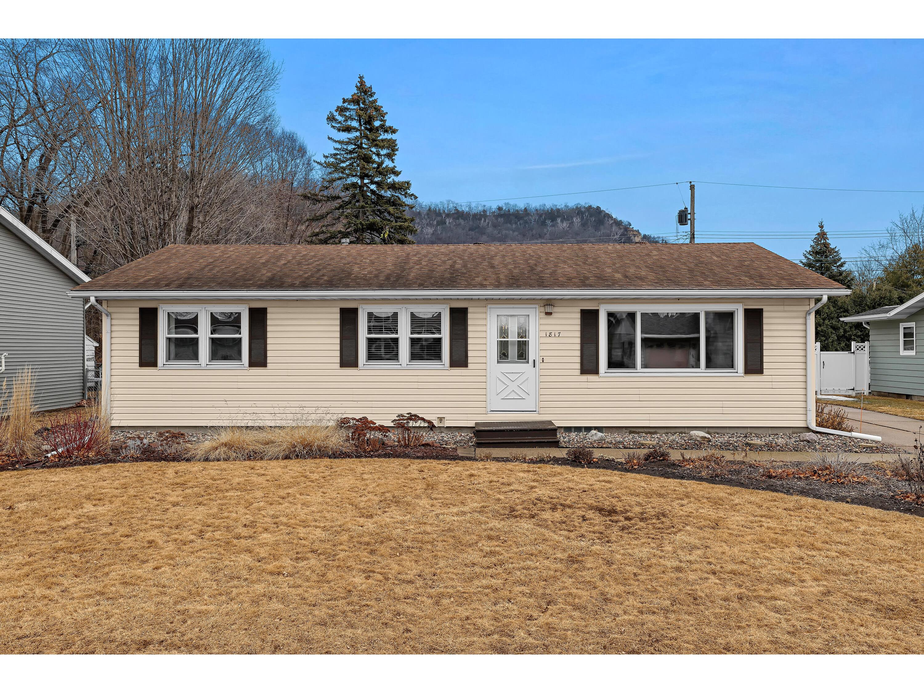 1817 28th La Crosse WI 54601 1909007 image1