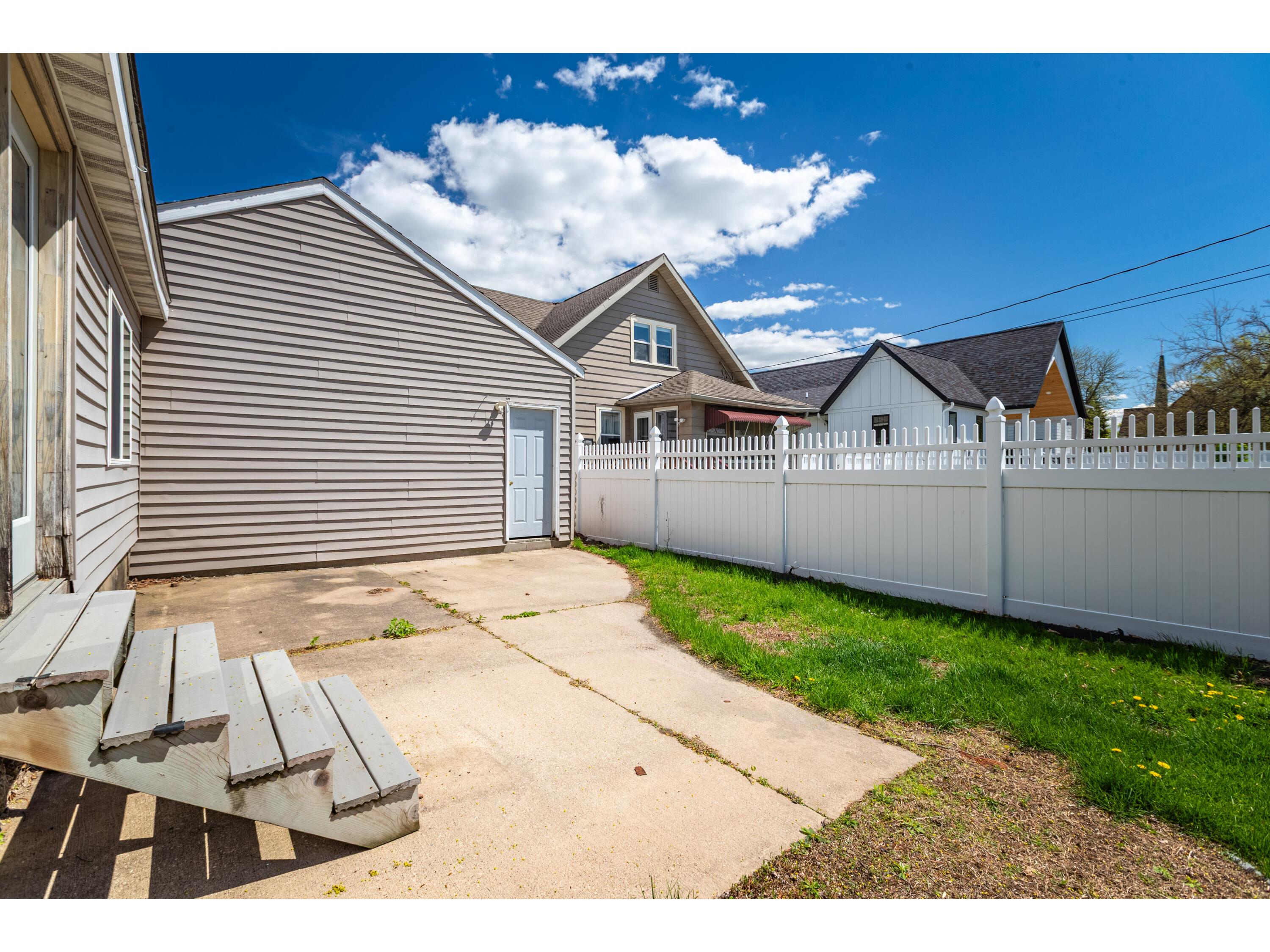1820 Denton La Crosse WI 54601 1960849 image22