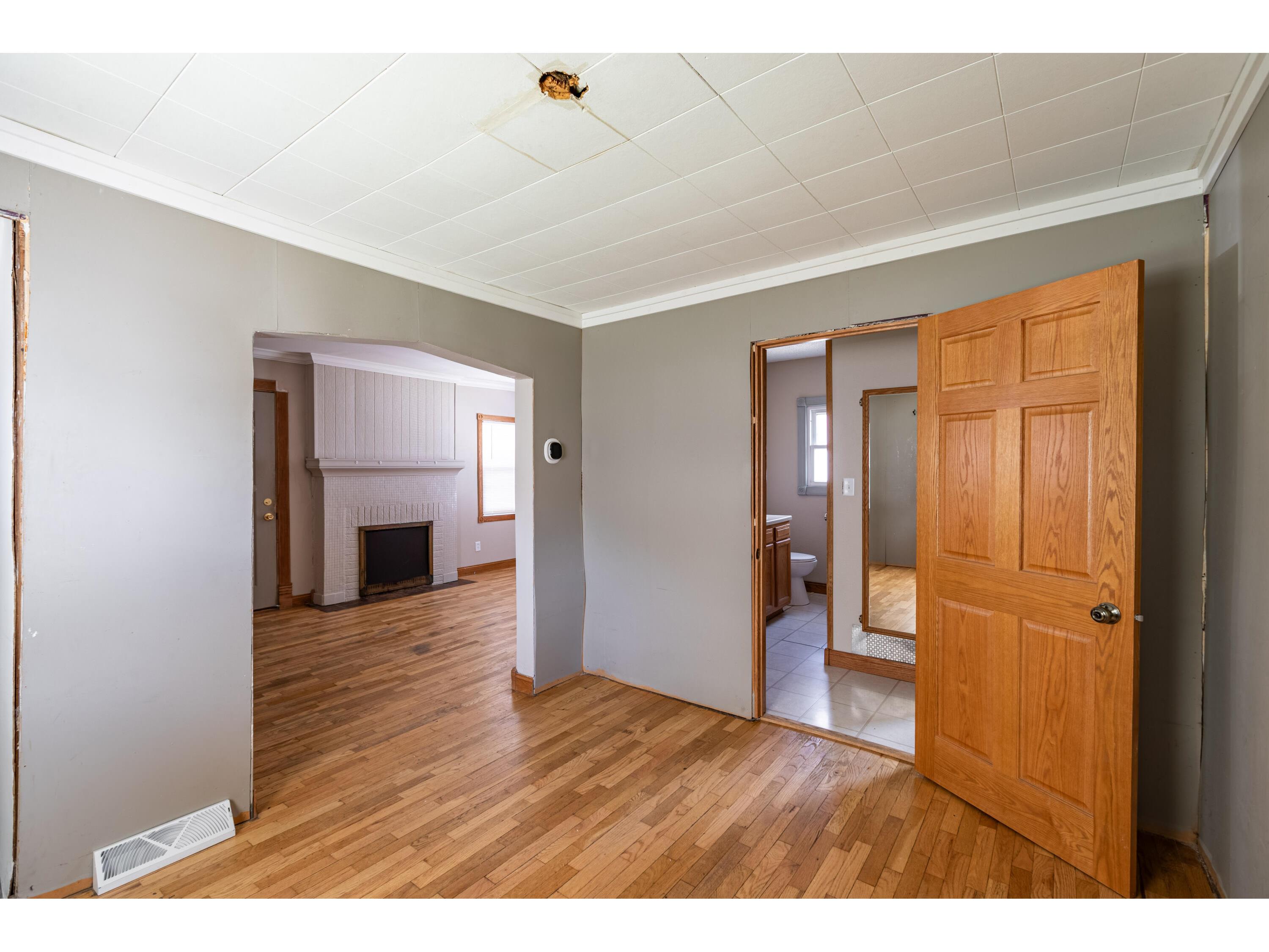 1820 Denton La Crosse WI 54601 1960849 image6