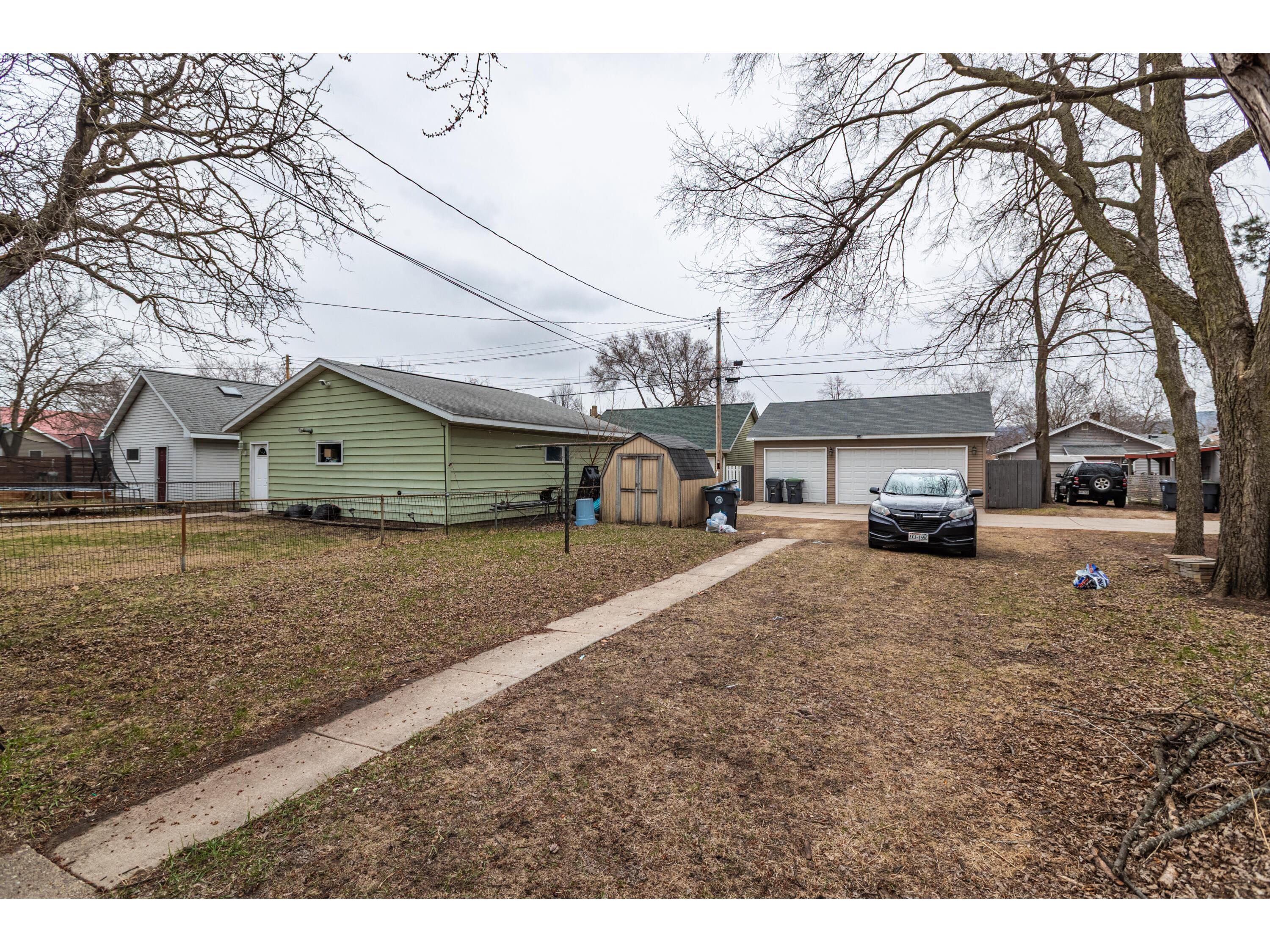 1820 Wood #1820-1822 La Crosse WI 54603 1913469 image24