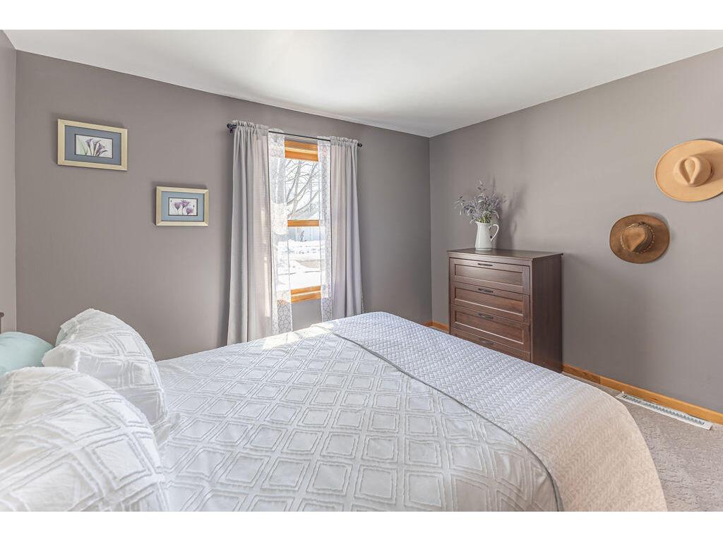 1826 21st La Crosse WI 54601 1954444 image30