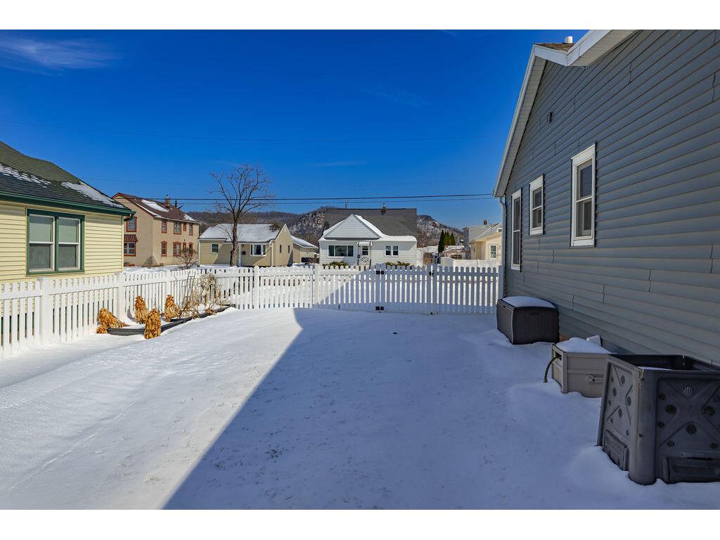 1826 21st La Crosse WI 54601 1954444 image49