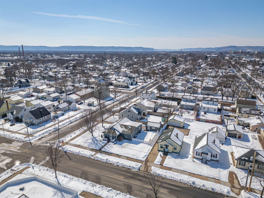 1826 21st La Crosse WI 54601 1954444 image51