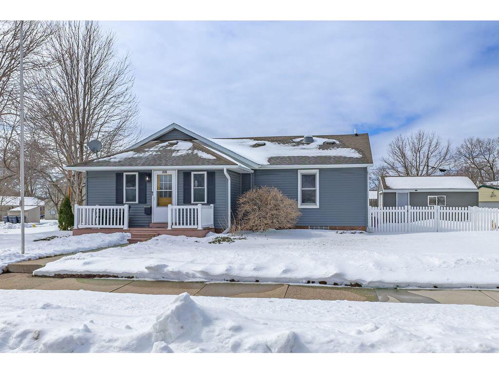 1826 21st La Crosse WI 54601 1954444 image56