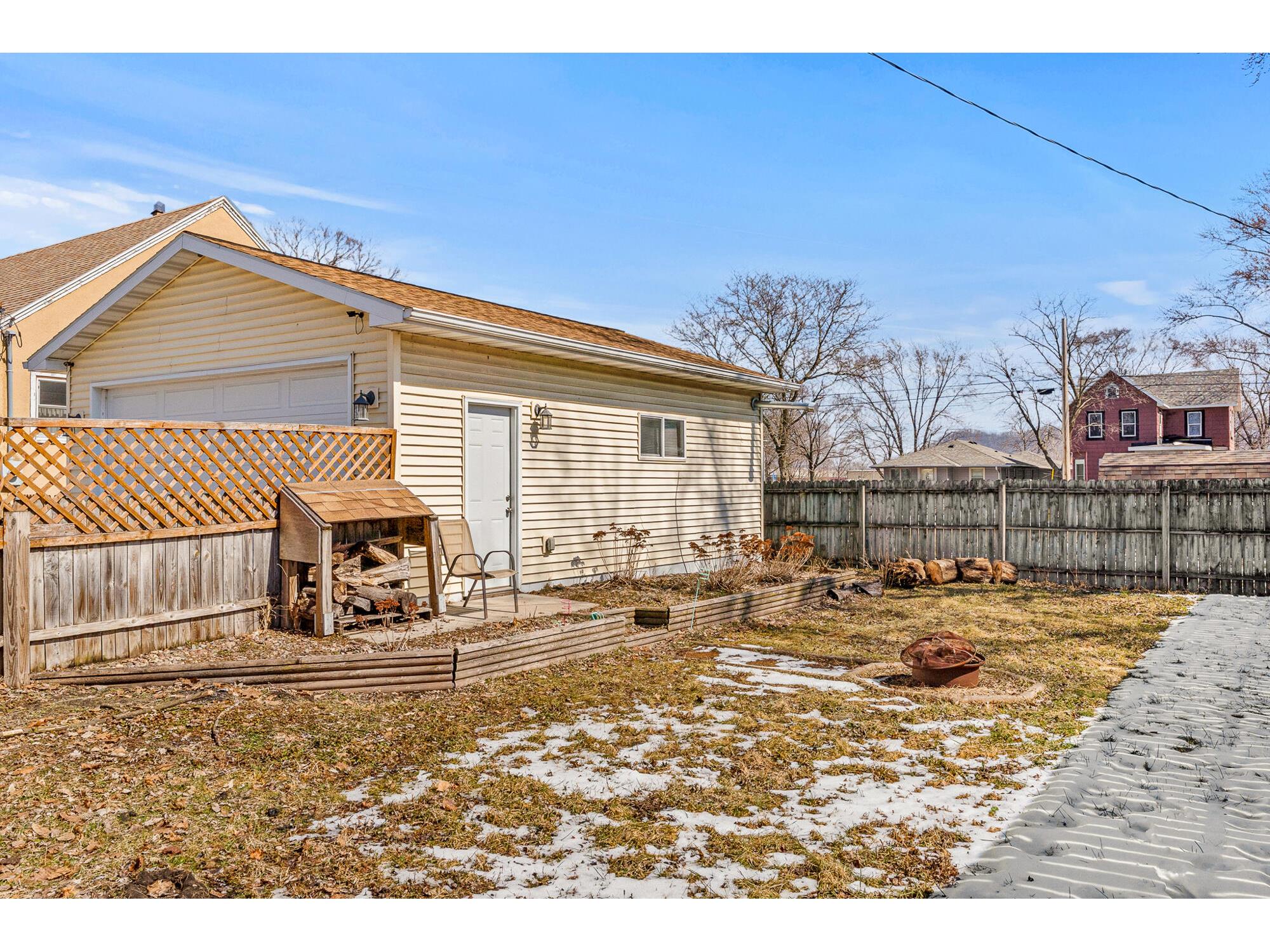 1830 Prospect La Crosse WI 54603 1955089 image20
