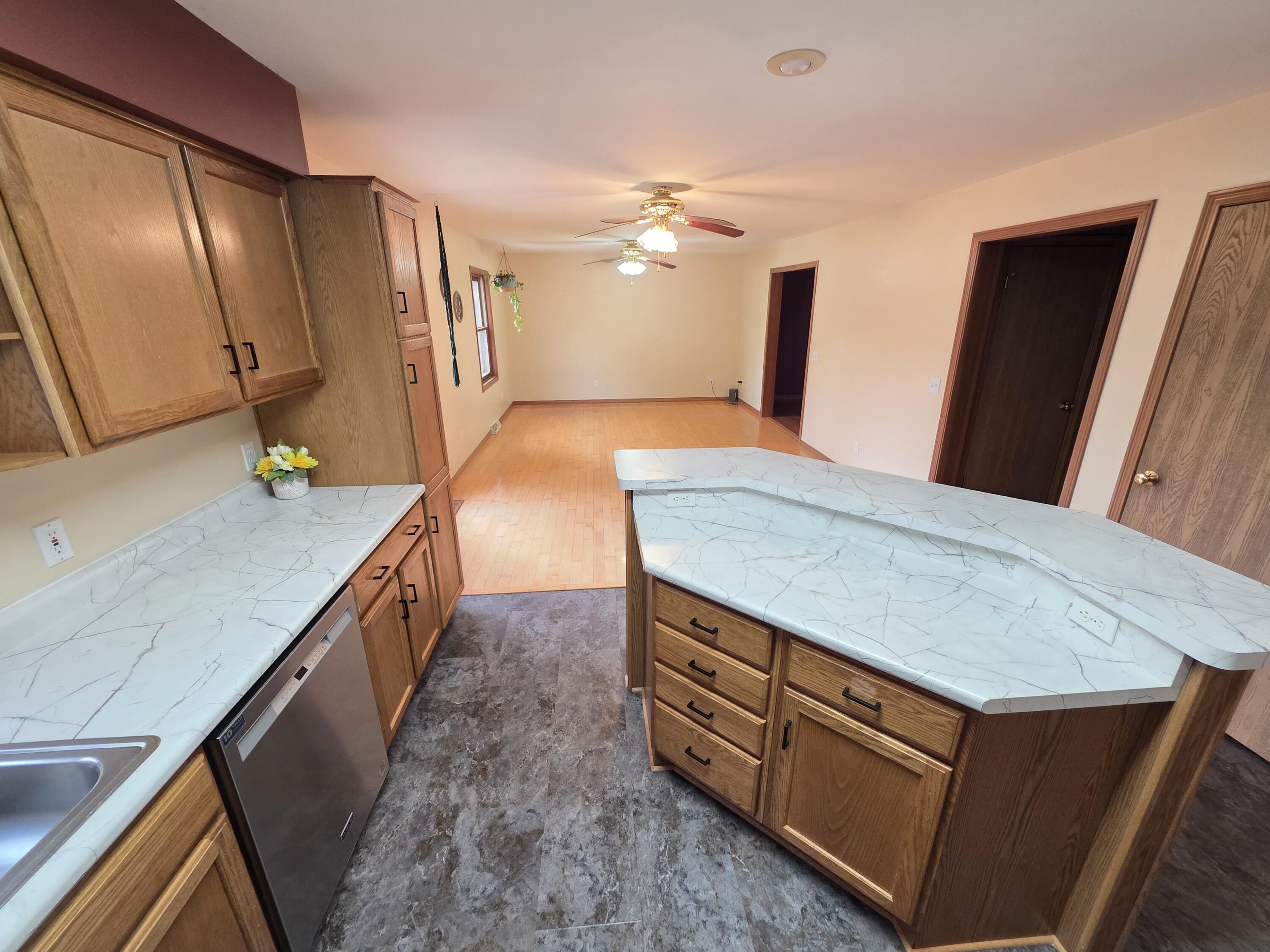 187 Katie Cashton WI 54619 1969409 image4
