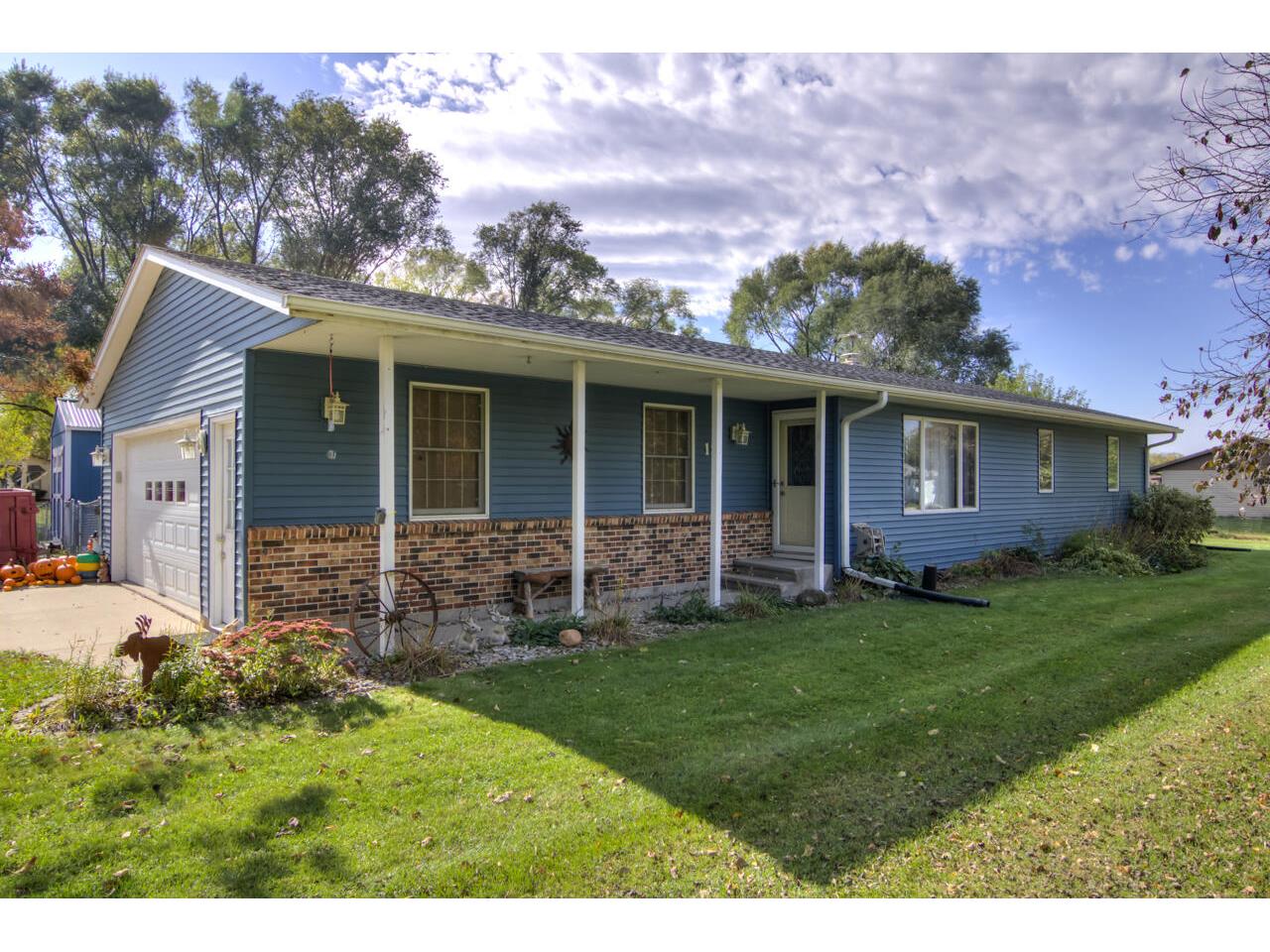 19 W 18th Buffalo City WI 54622 1940318 image1