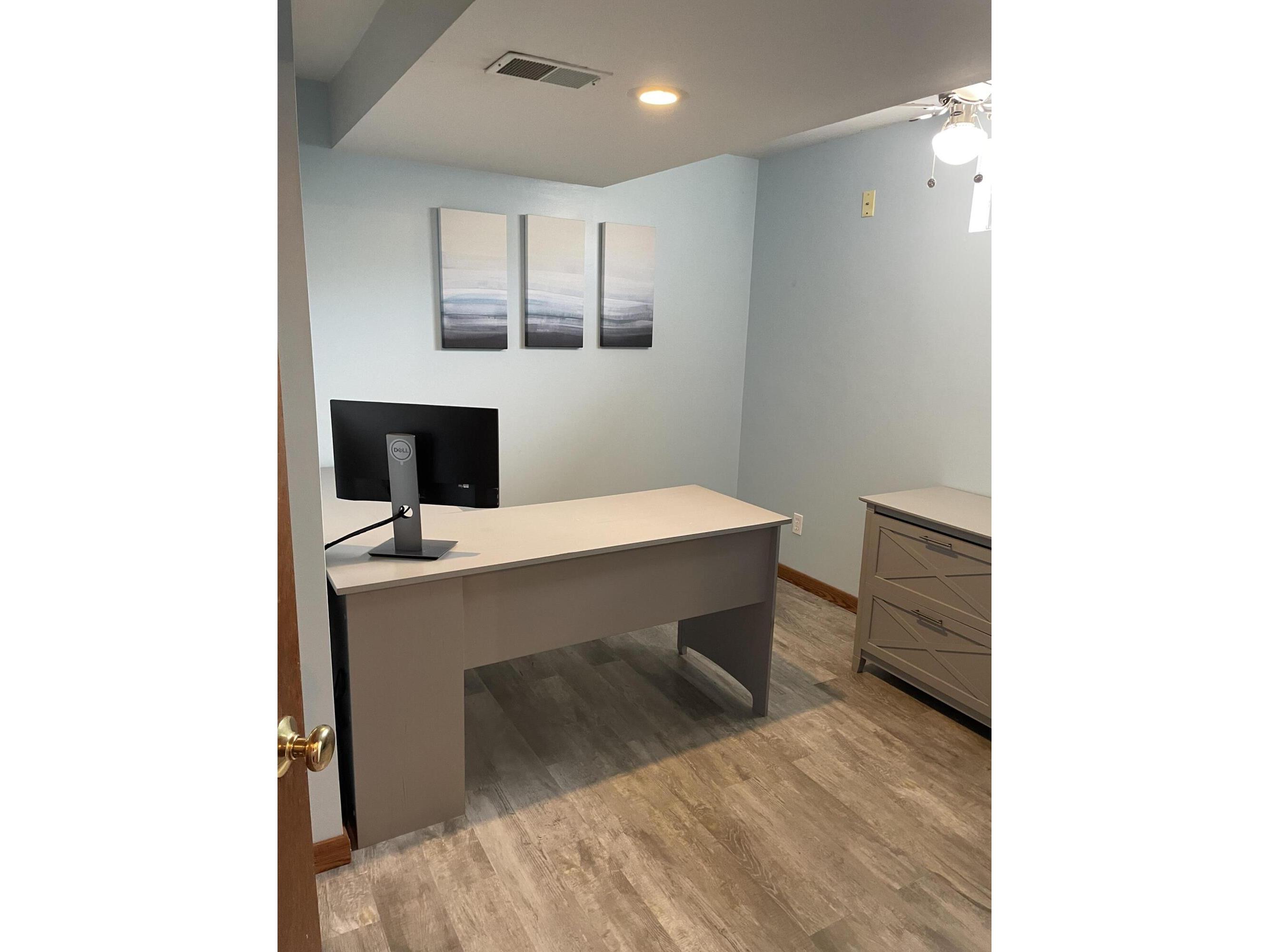 1905 Henry Johns Bangor WI 54614 1934253 image27